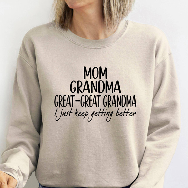 Mom Grandma Great Grandma Sweatshirt, Mom Shirt, Grandma Shirt, Pregnancy Announcement Sweatshirt, Great Grandma Gift Tee, Mother's Day Gift.jpg