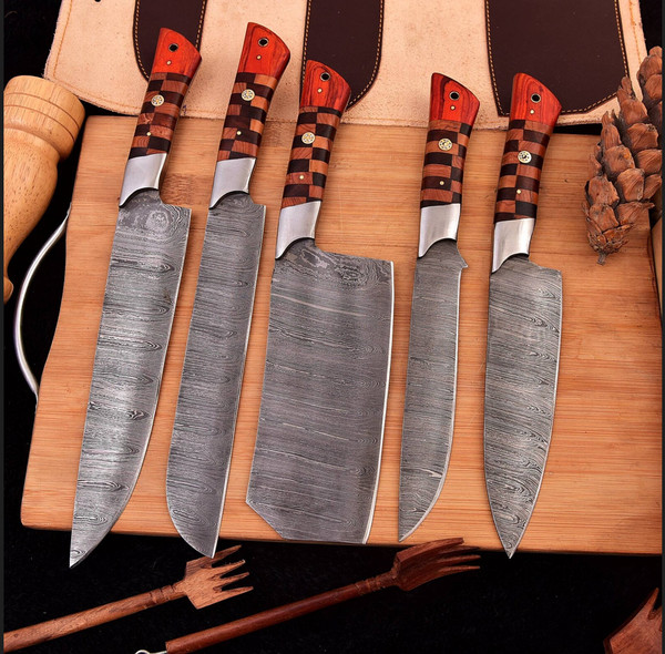 Handmade kitchen knives 5 piece Chef knives Hand Forge chef knives BBQ knives best gift for him Anniversary Gift,Easter Gift Christmas Gift (3).PNG