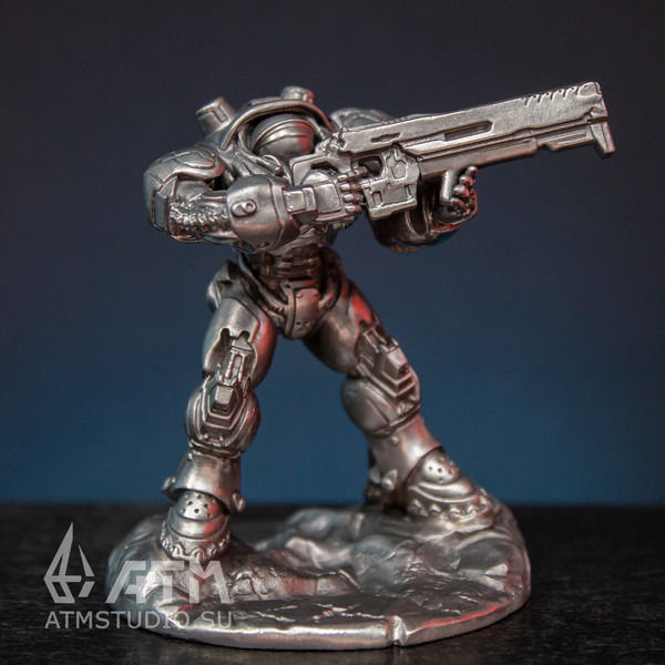 StarCraft Terran Marine metal collector's edition figure new (5).jpg