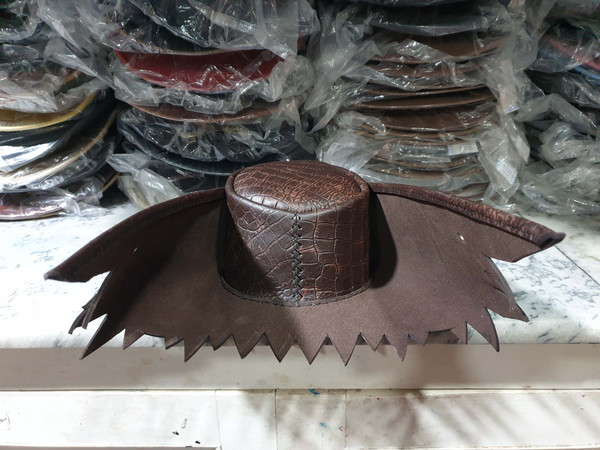 Bloodboren Hunter's Brown Crocodile Leather Hat (10).jpg