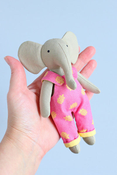 elephant-sewing-pattern-1.jpg