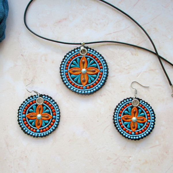 hand-painted-leather-necklace-earrings.JPG