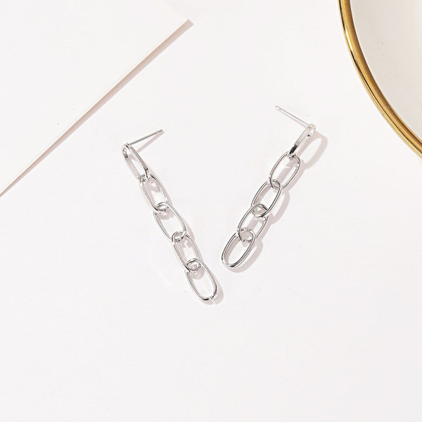 Trendy Dangle Paper Clip Earring (1).jpg