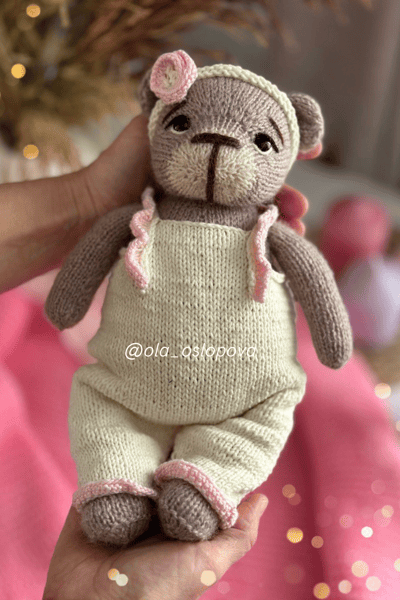 Bear knitting pattern. .png