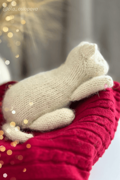 Kitten knitting pattern by ola oslopova.png