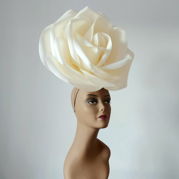 Giant ivory rose fascinator Kentucky Derby hat, Bridal Headdress, Wedding headwear, Cocktail Hat,flower hair clip, Photo bride.jpg