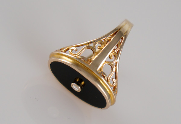 yellowgold-ring-black-onyx-diamond-valentinsjewellery-9.jpg