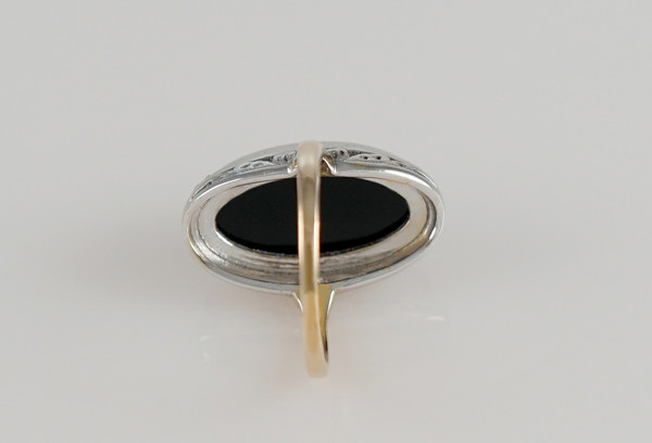 white-yellow-gold-ring-black-onyx-diamond-valentinsjewellery-7.jpg.jpg