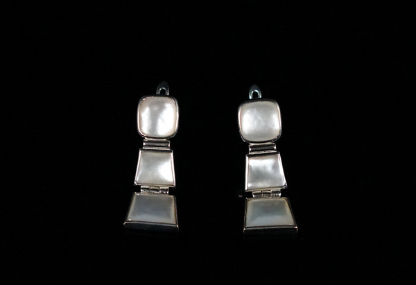 silver-set-natural-mother-of-pearl-valentinsjewellery-9.jpg