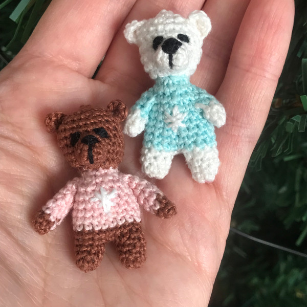 2 mini bears