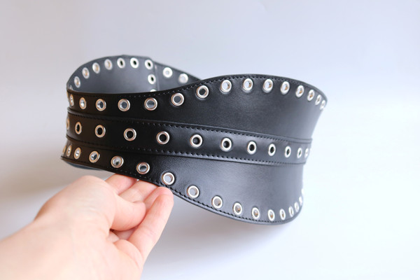 Leather belt wide black eyelets womans_3551.JPG