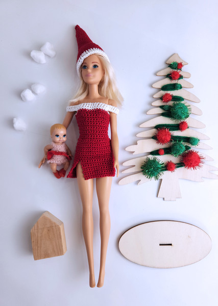 DIY Barbie fashion: Dress with a chic slit