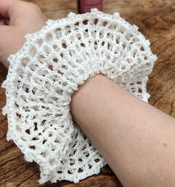 Crochet scrunchie pattern for beginners