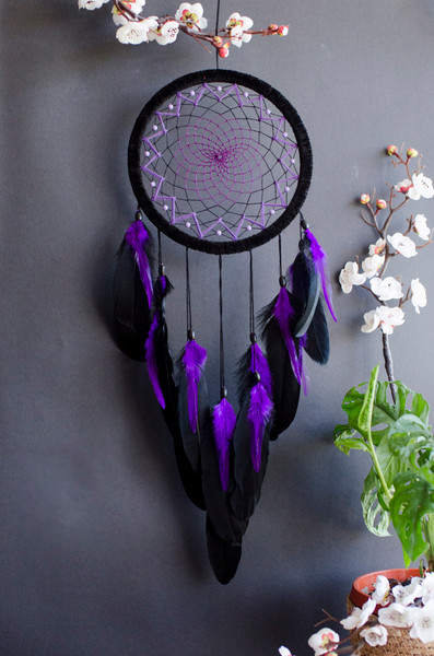 handmade black purple dreamcatcher 20cm 1.jpg