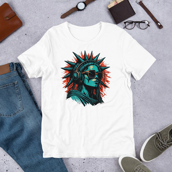 Statue of Liberty with Headphone and in SunglassesUnisex t-shirt