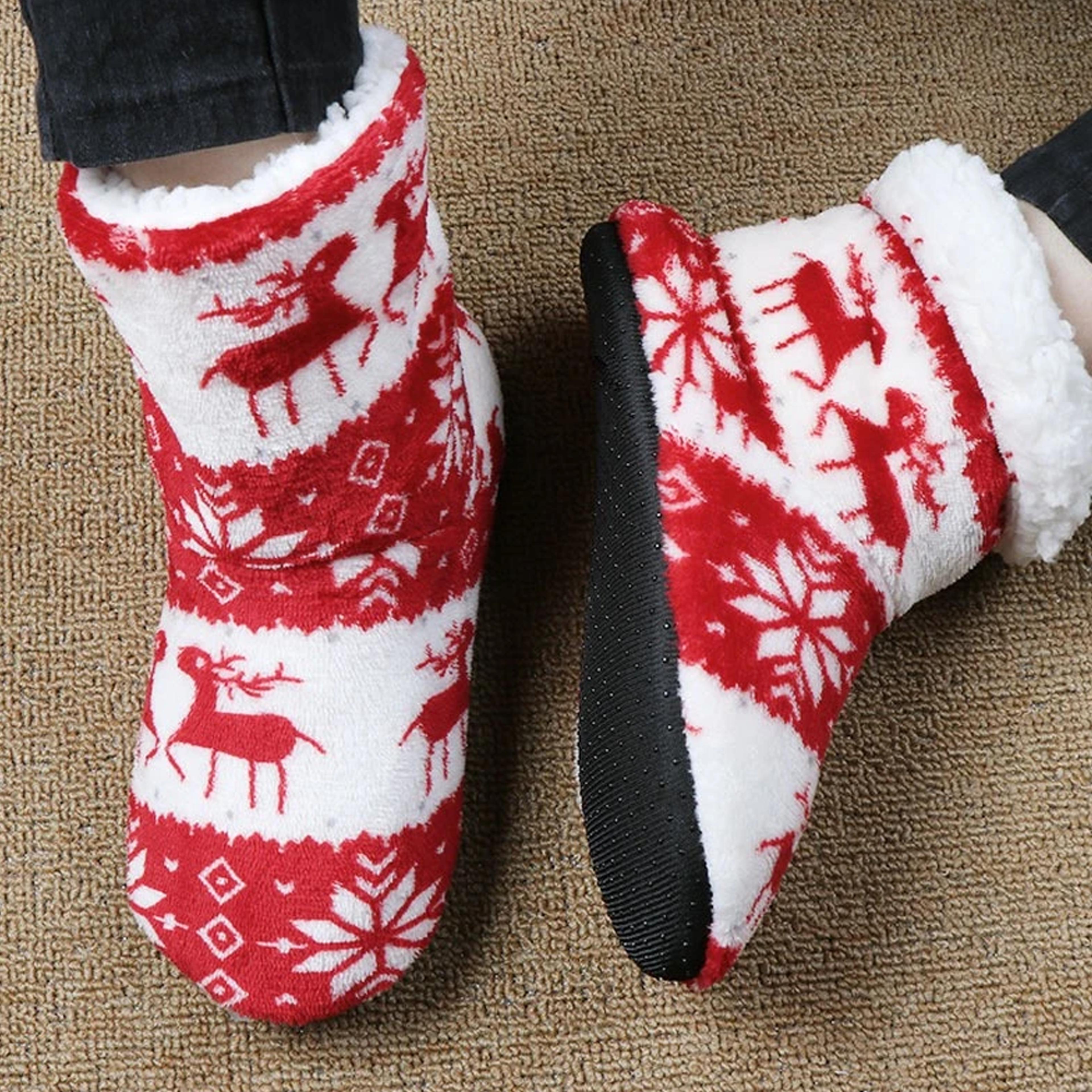 fluffy fuzzy & cute christmas reindeer slippers
