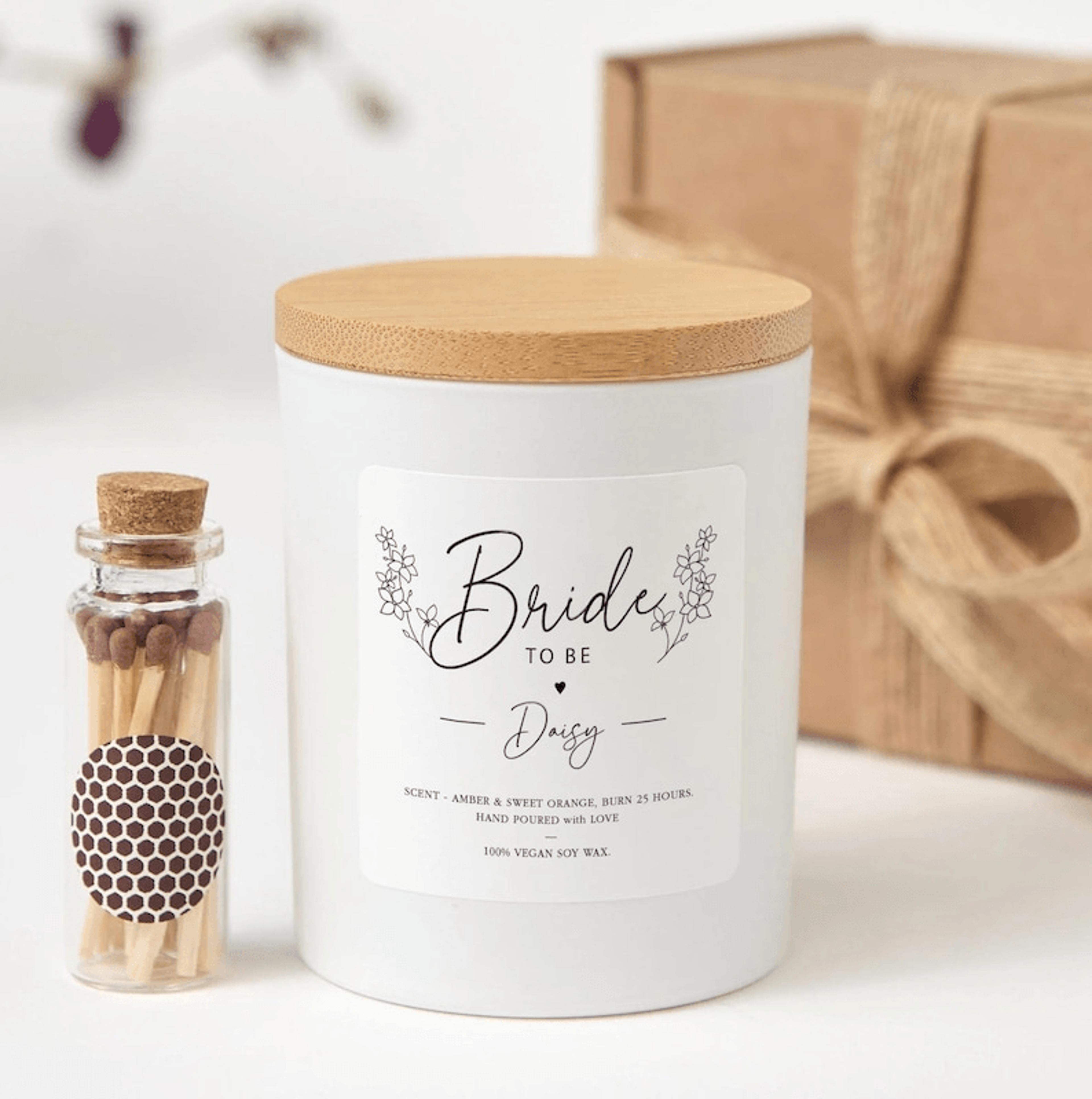 bride to be candle gift, personalized bridal shower gift, engagement gift for bride, future mrs candle, bachelorette
