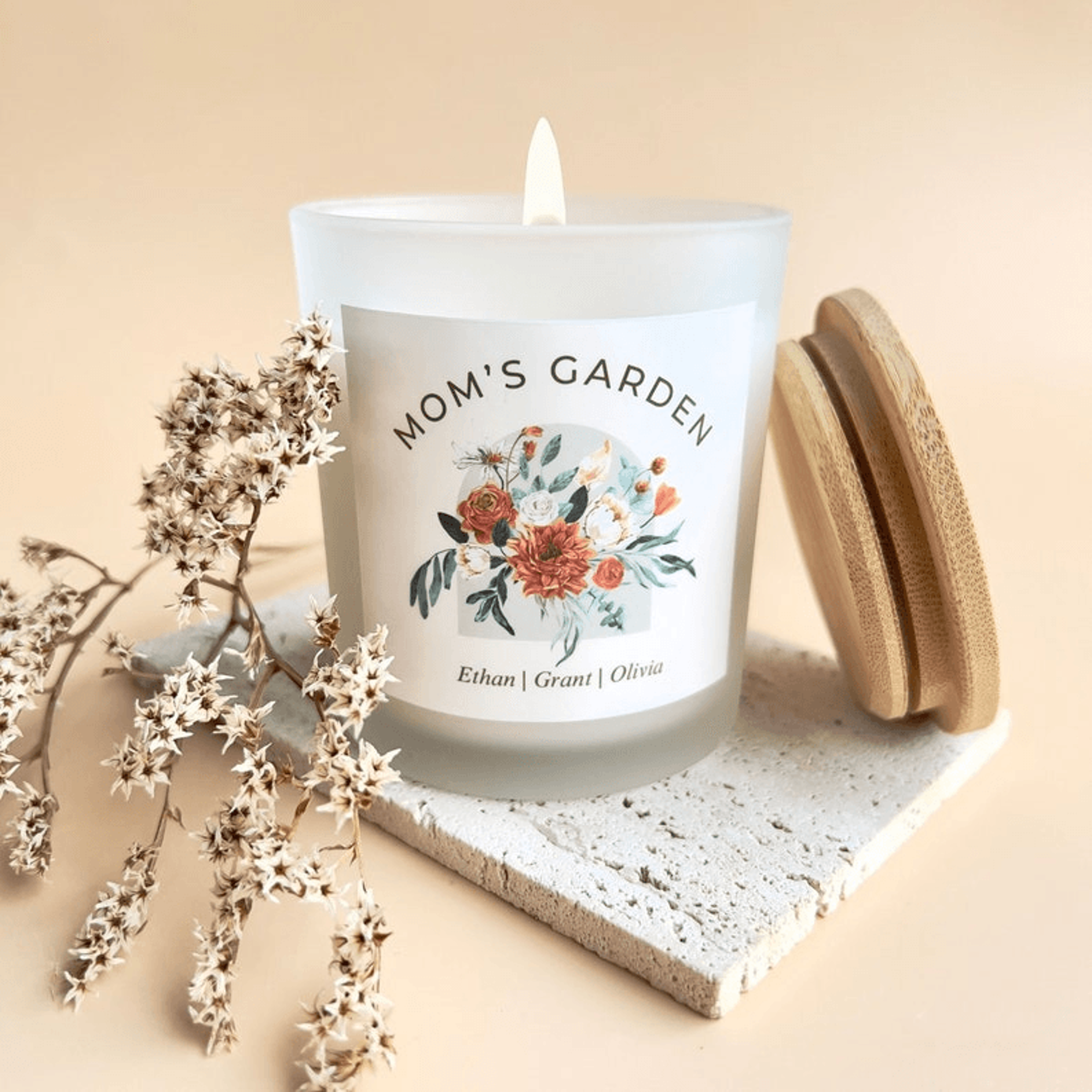 personalized mom's garden candle, custom mother's day gift, family name candle, gift for mom grandma