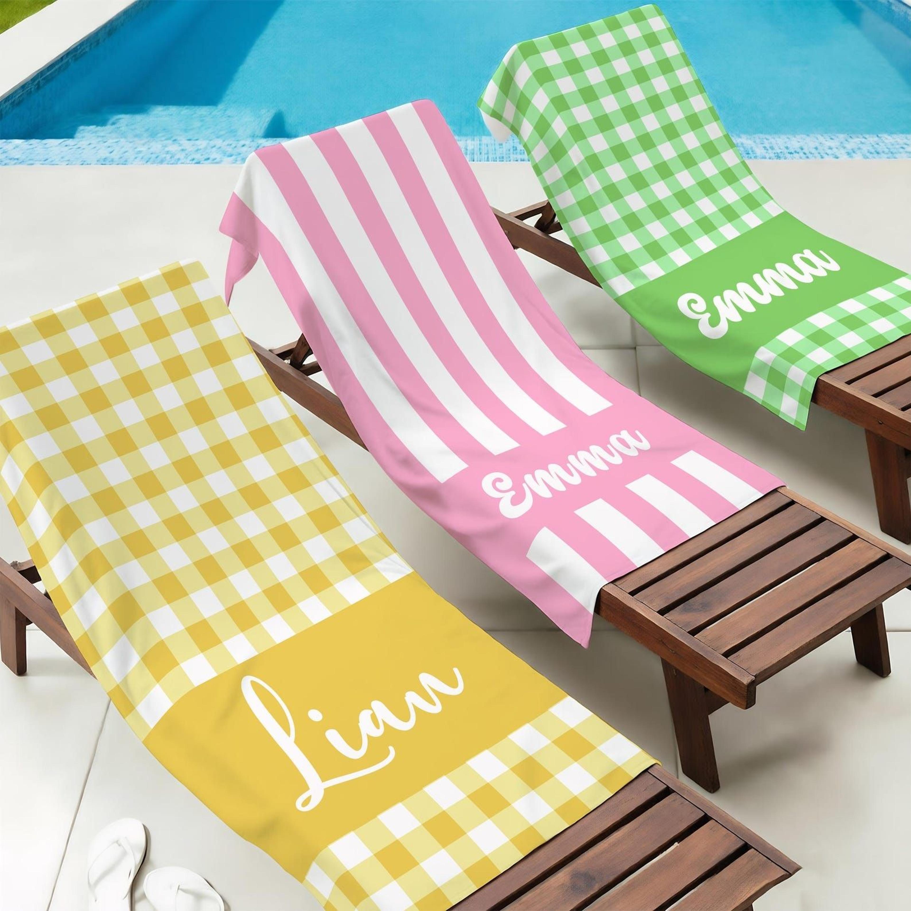 personalized checkered beach towel with name – retro striped pool towel for summer vacations & gifts