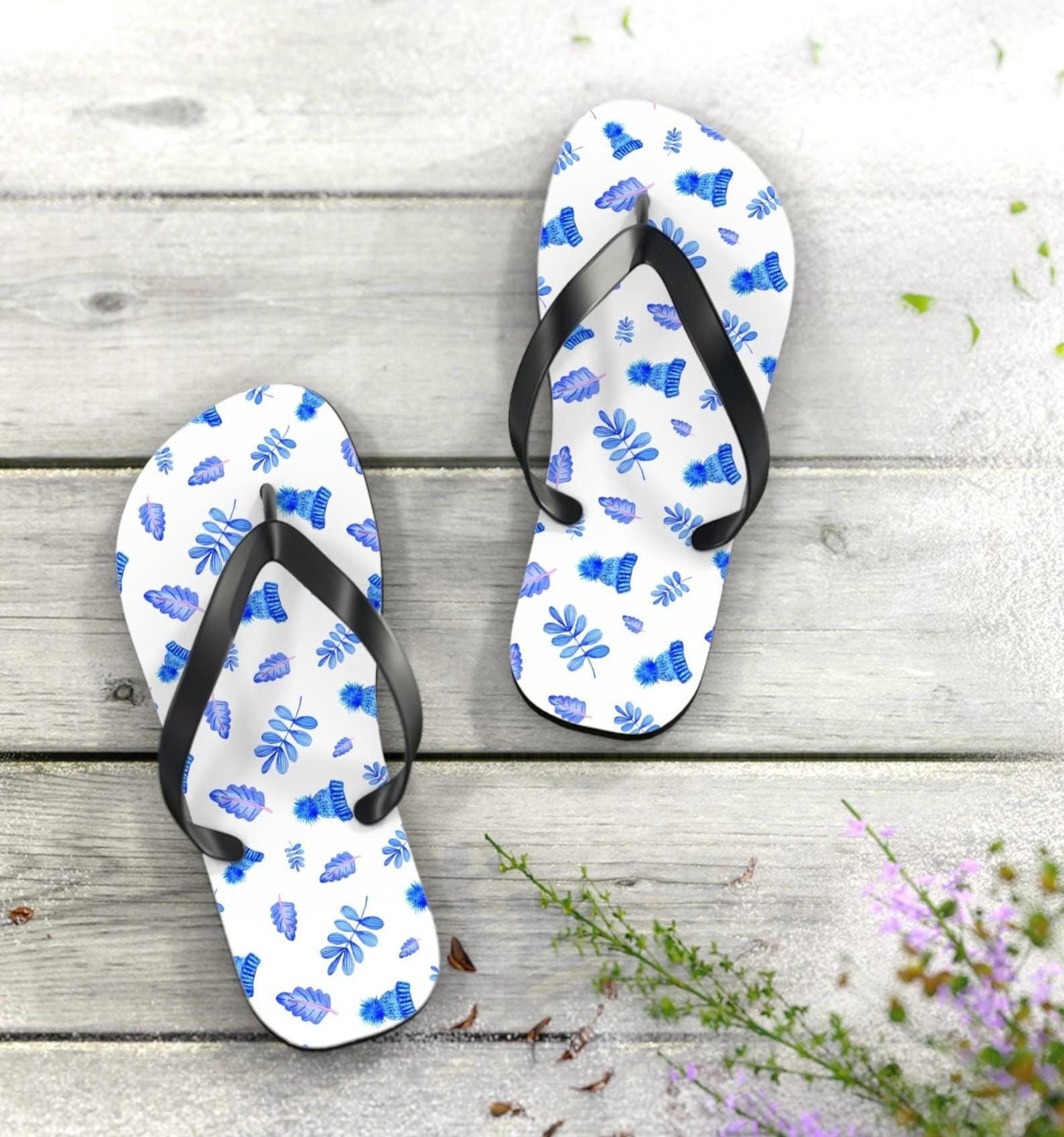 women's christmas flip flops | christmas flip flops | holiday beach sandals for vacation
