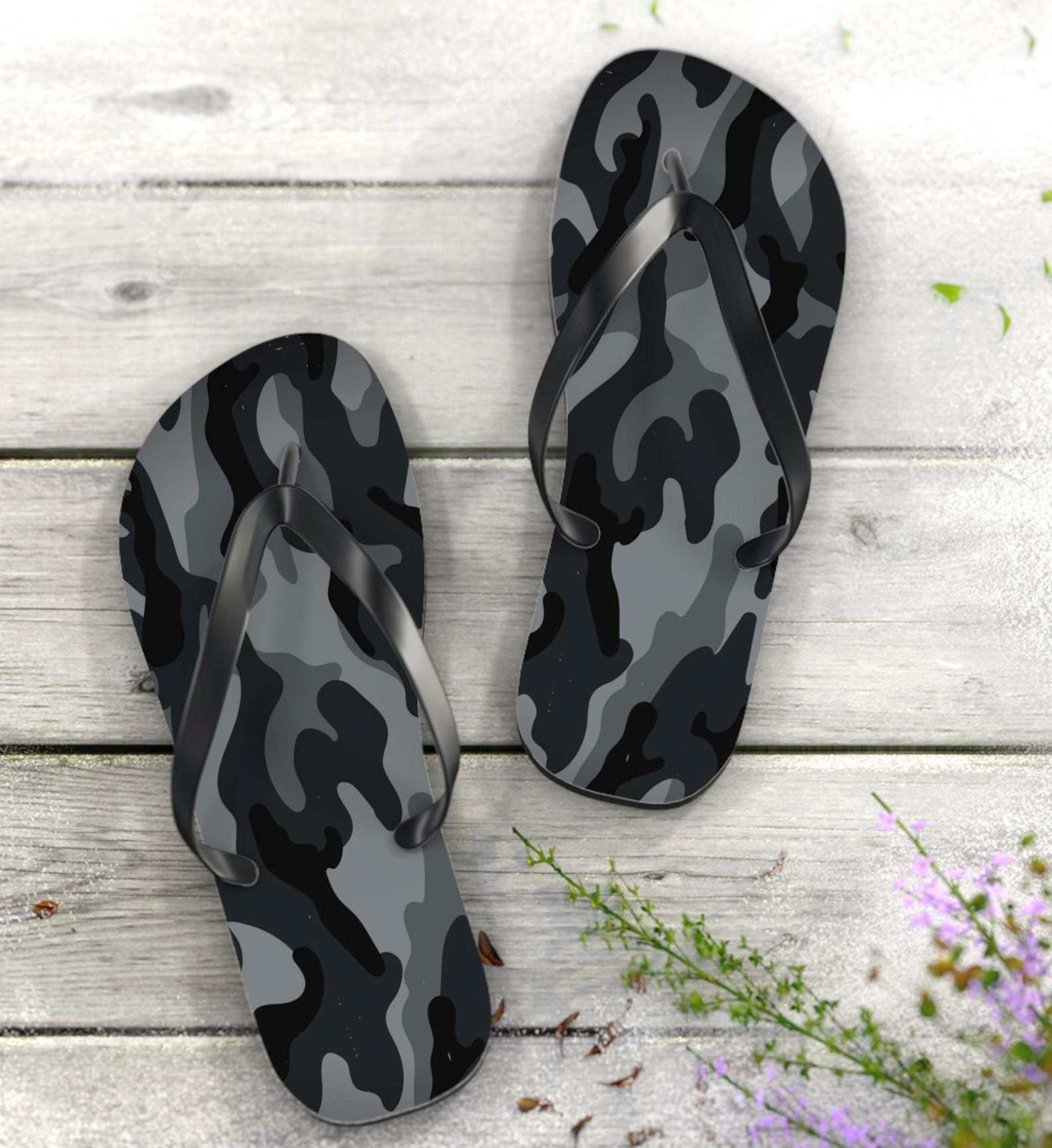 black camo flip flops | black camouflage flip flops | unisex beach sandals for men & women