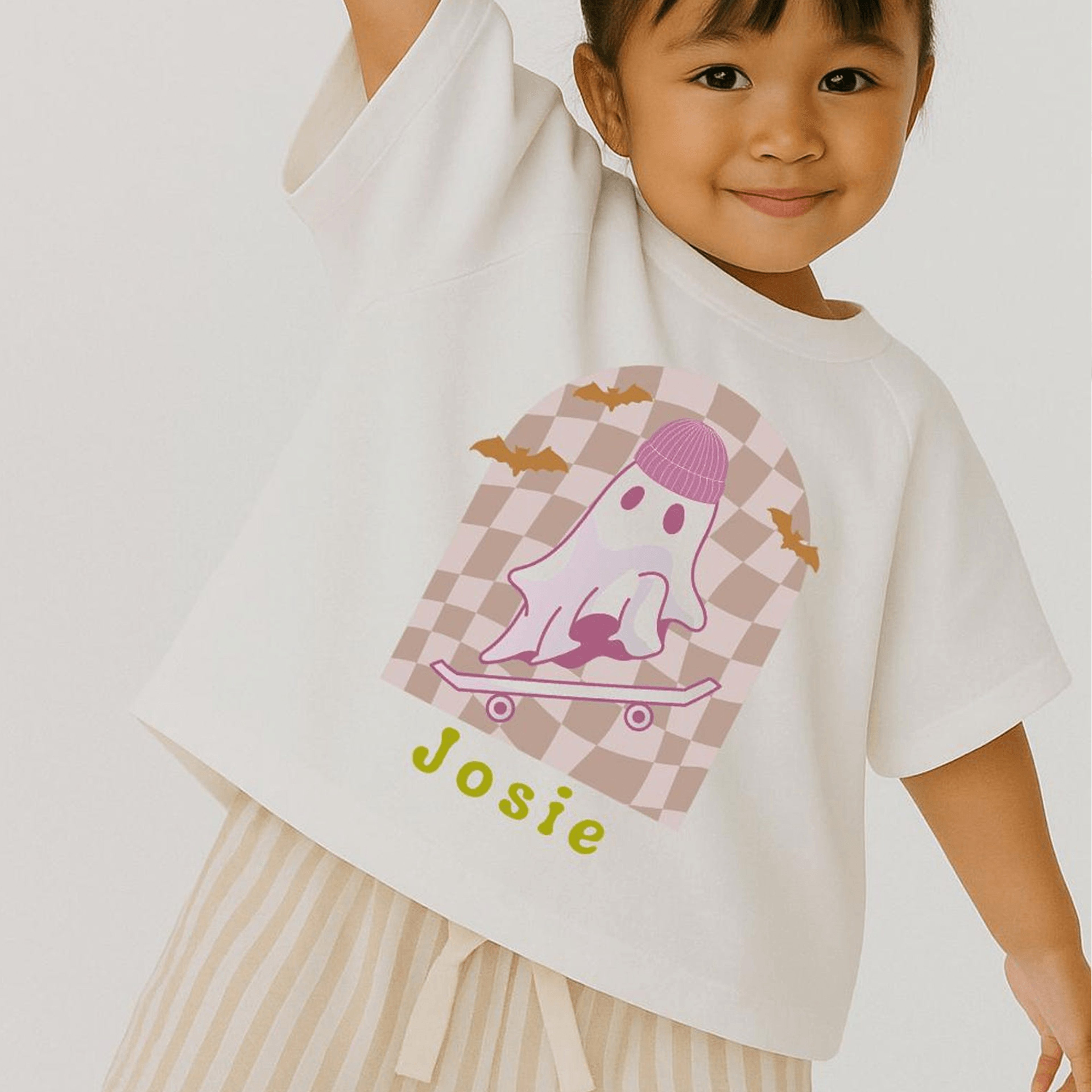 girl ghost oversized halloween shirt, cute ghost fall tee, spooky season oversized shirt, halloween girl outfit, trendy