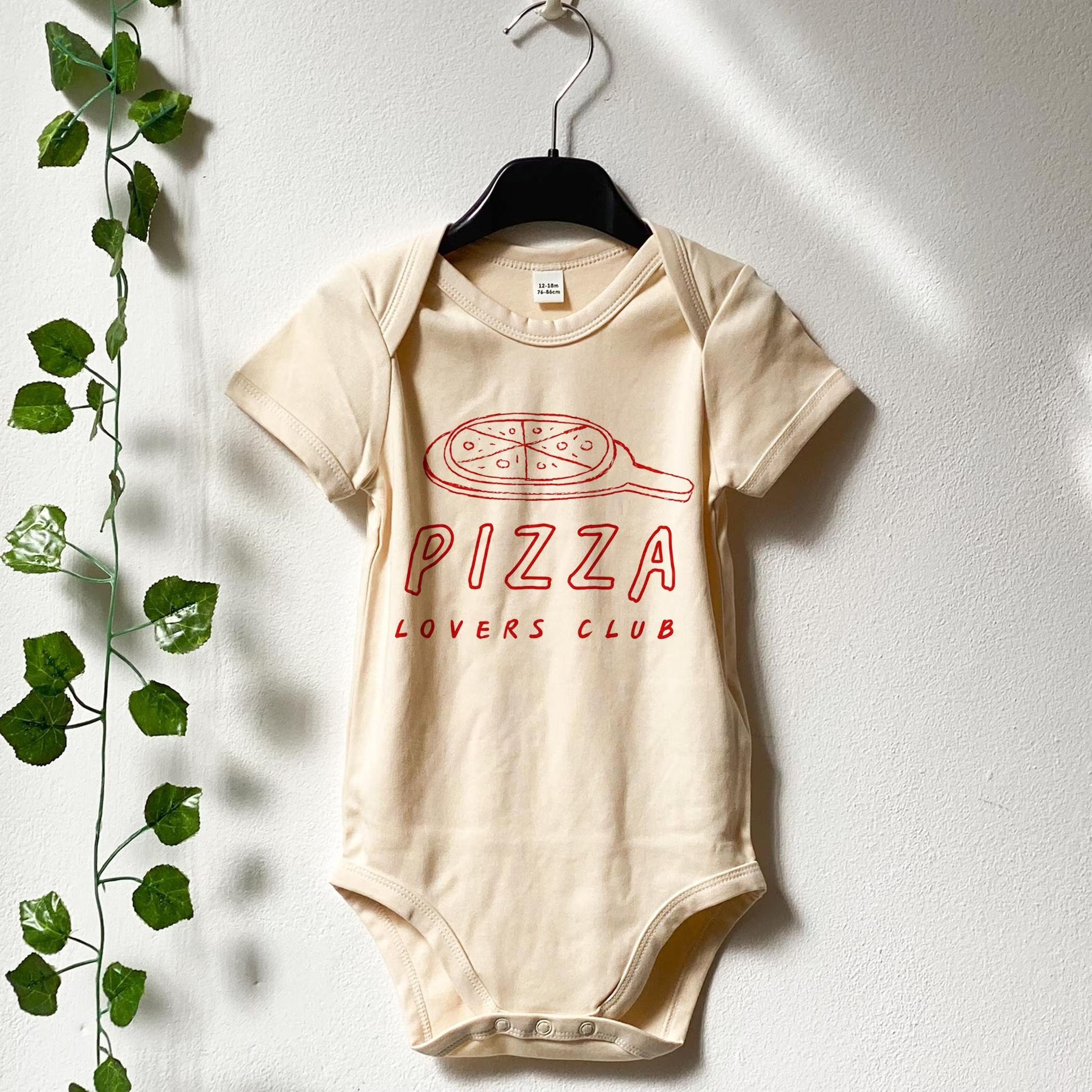 pizza lovers club baby bodysuit, funny food baby onesie, pizza baby outfit, cute newborn gift, foodie baby shower presen
