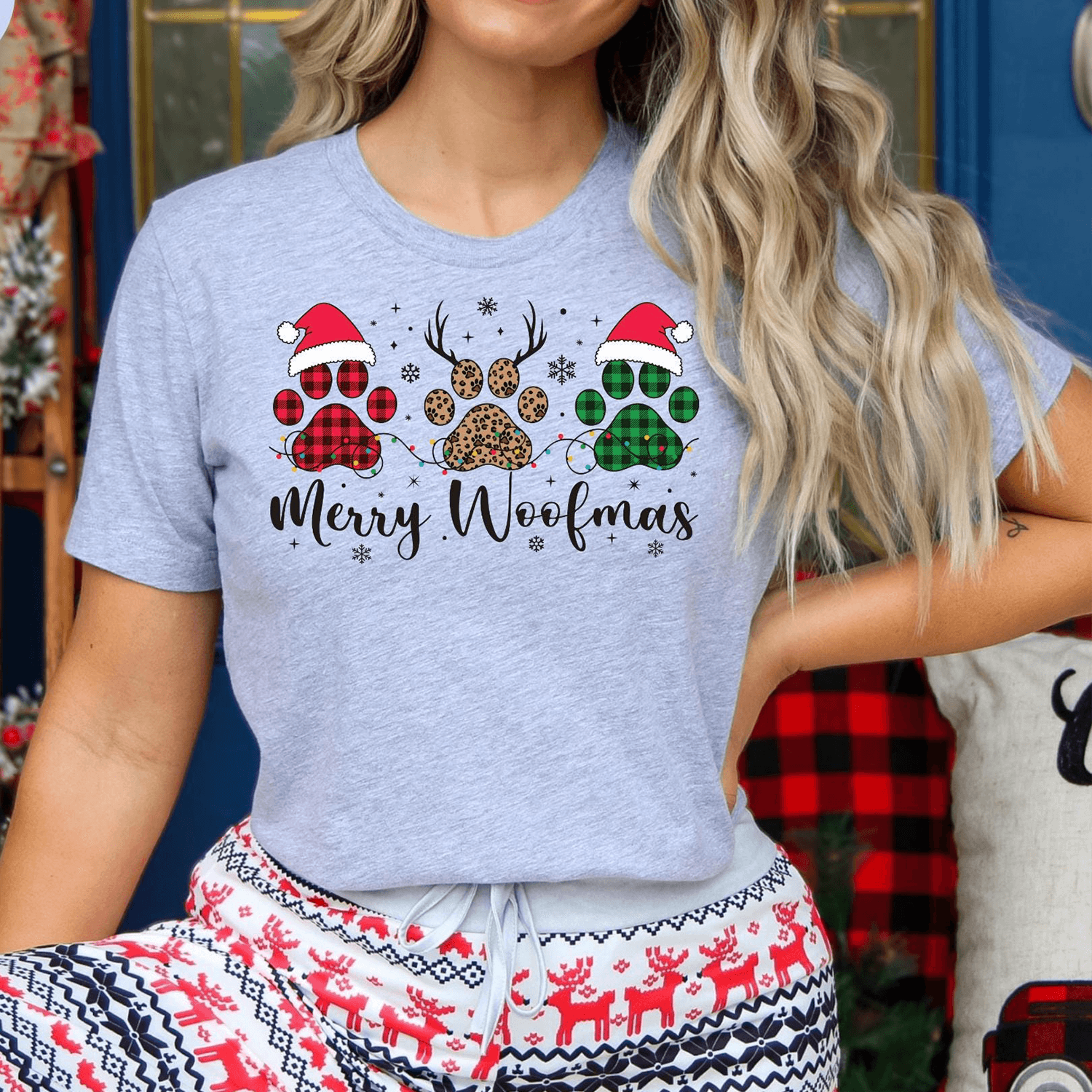 merry woofmas sweatshirt, christmas dog sweatshirt, dog lover christmas crewneck, cute holiday gift for pet lovers