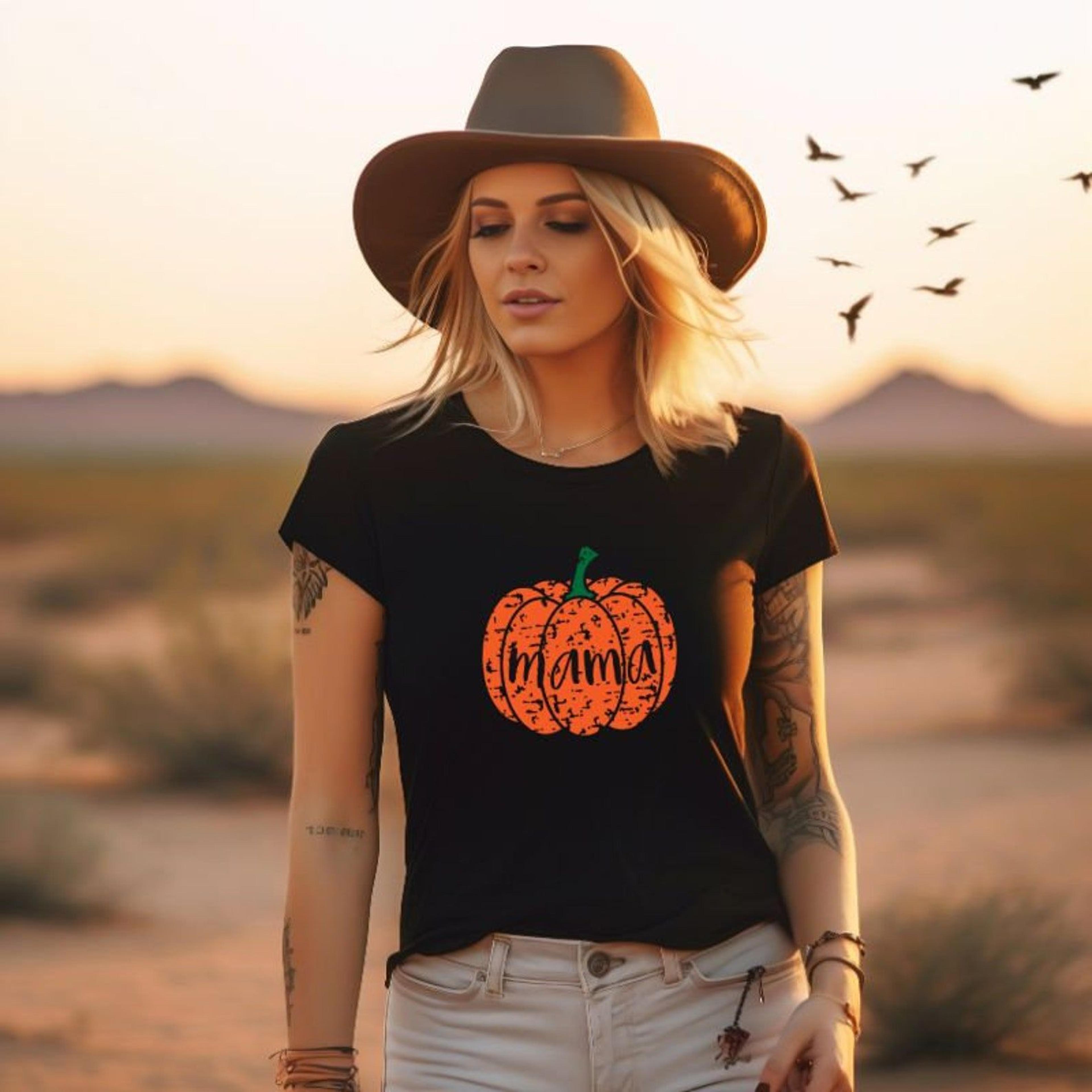 pumpkin mama halloween t-shirt, cute mom spooky season tee, distressed pumpkin fall shirt