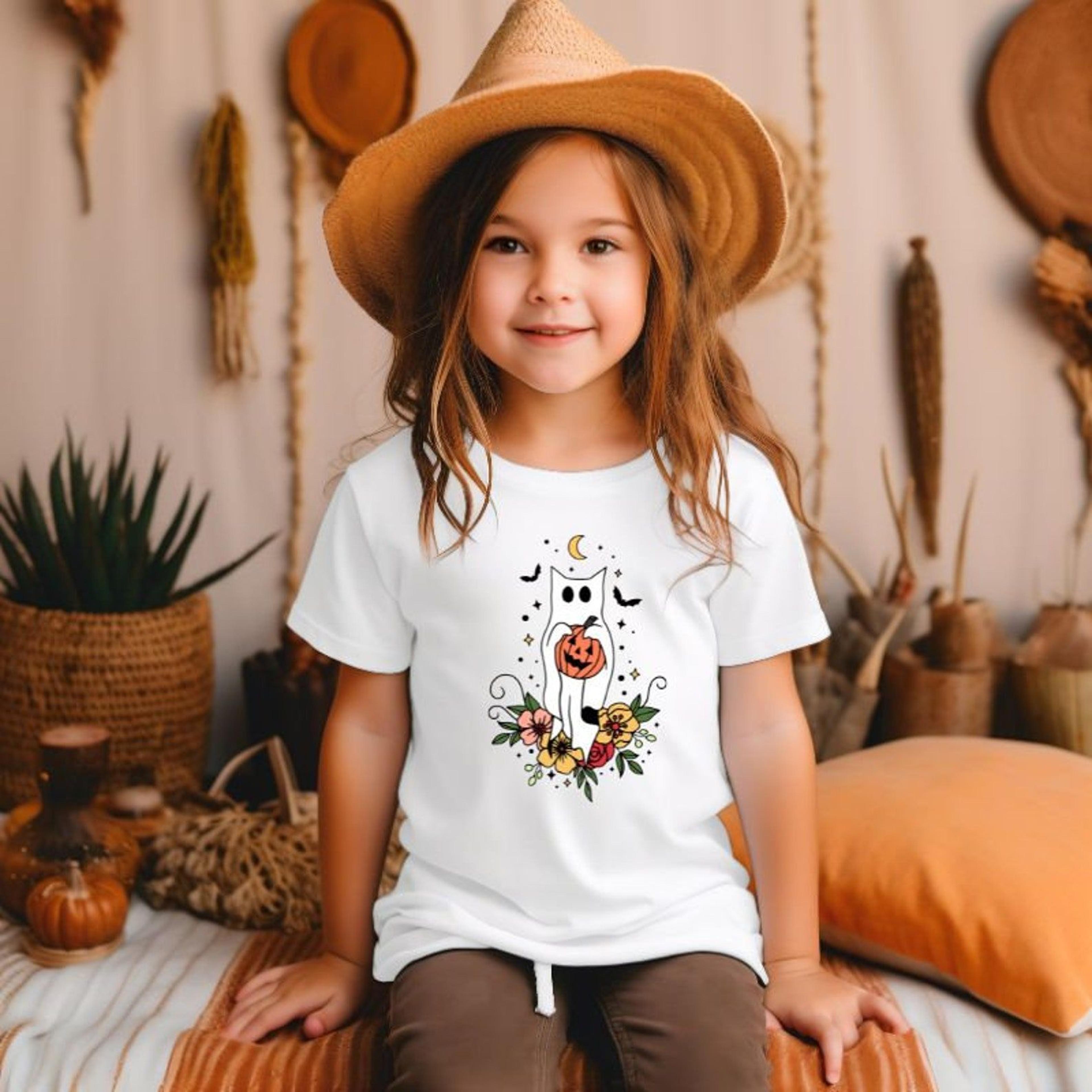kids halloween shirt, cute spooky season kids tee, trick or treat t-shirt, boys girls pumpkin patch halloween party outf