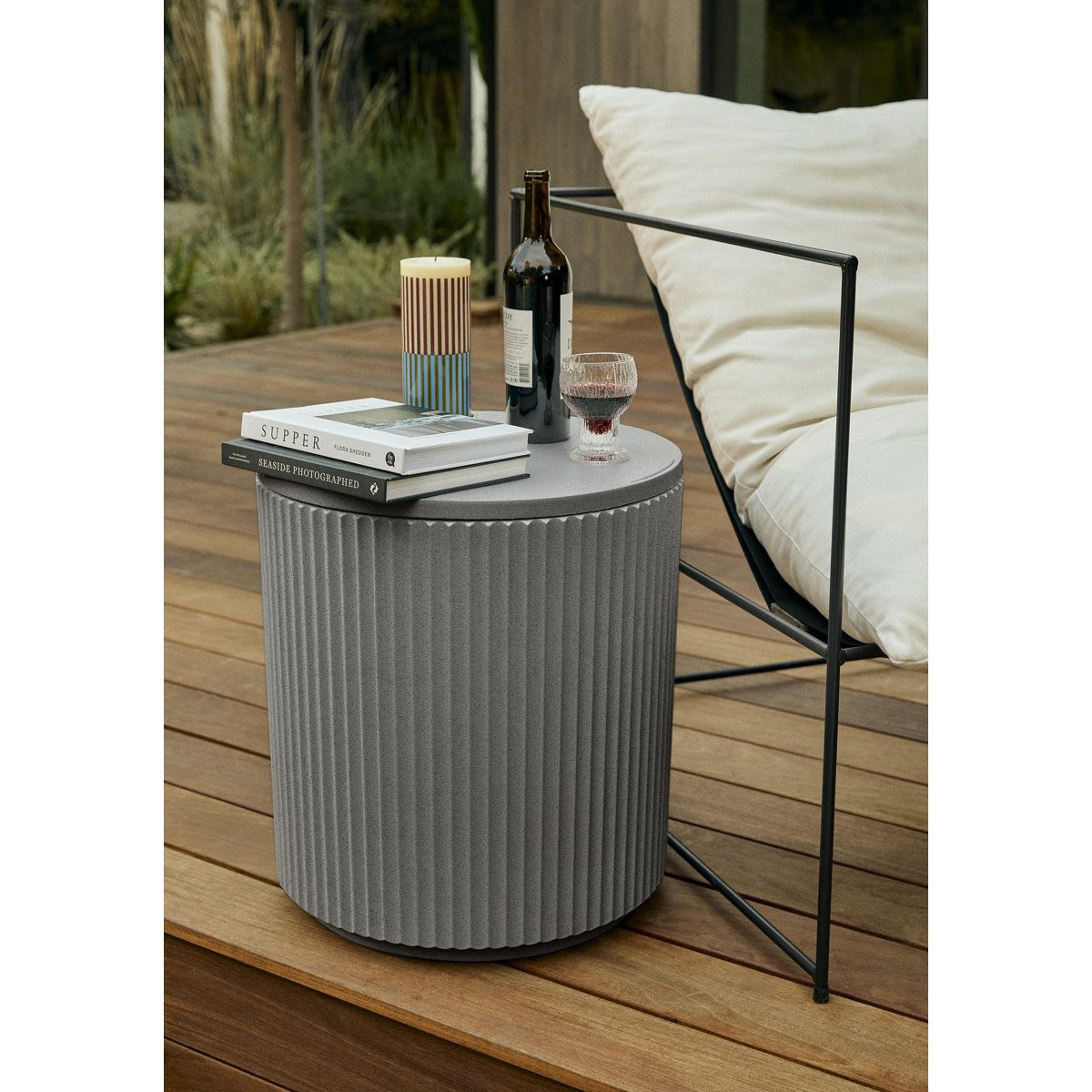 veradek 2 in 1 outdoor cooler side table with swivel top