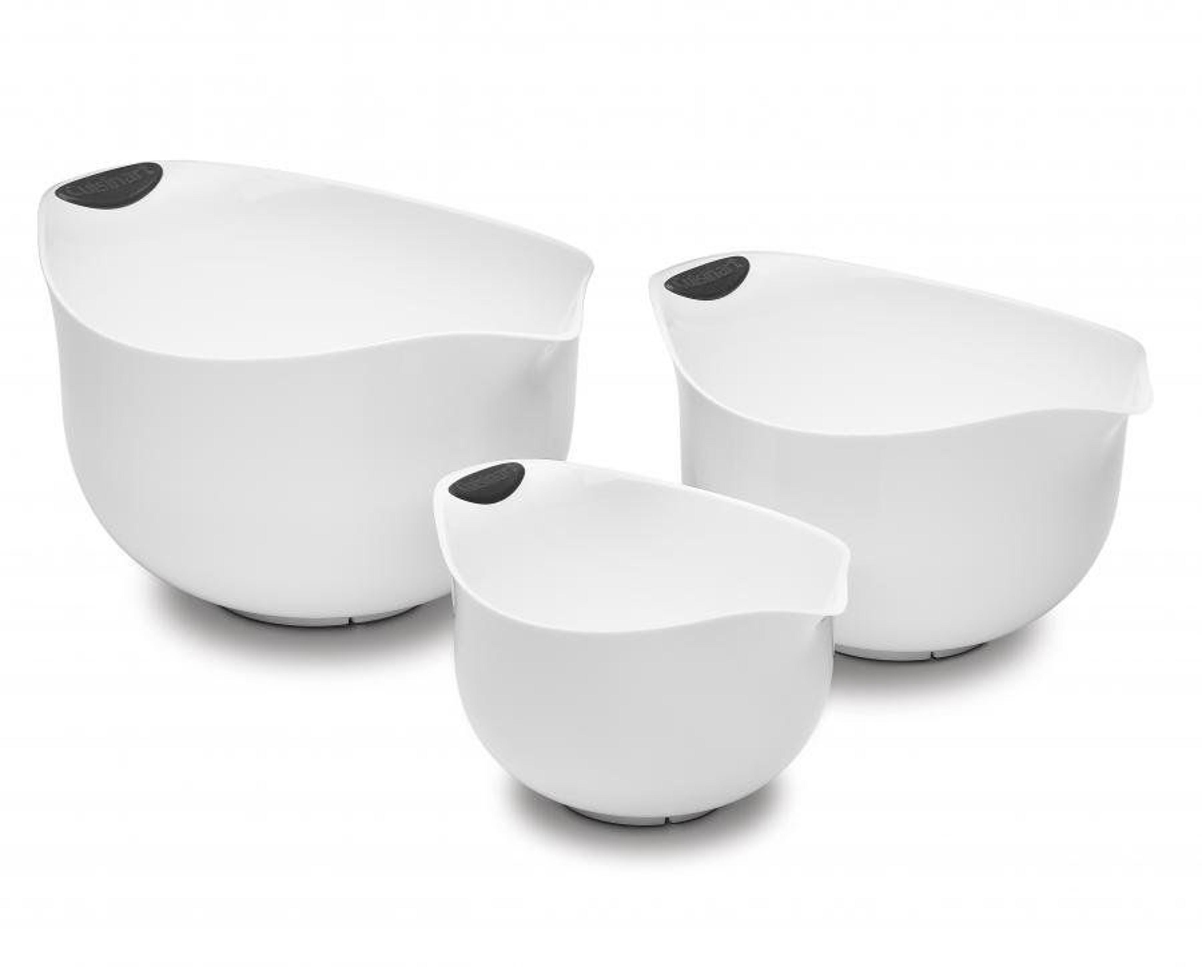 cuisinart 3 piece plastic mixing bowl set with nesting 1.5, 3 and 5 quart bowls