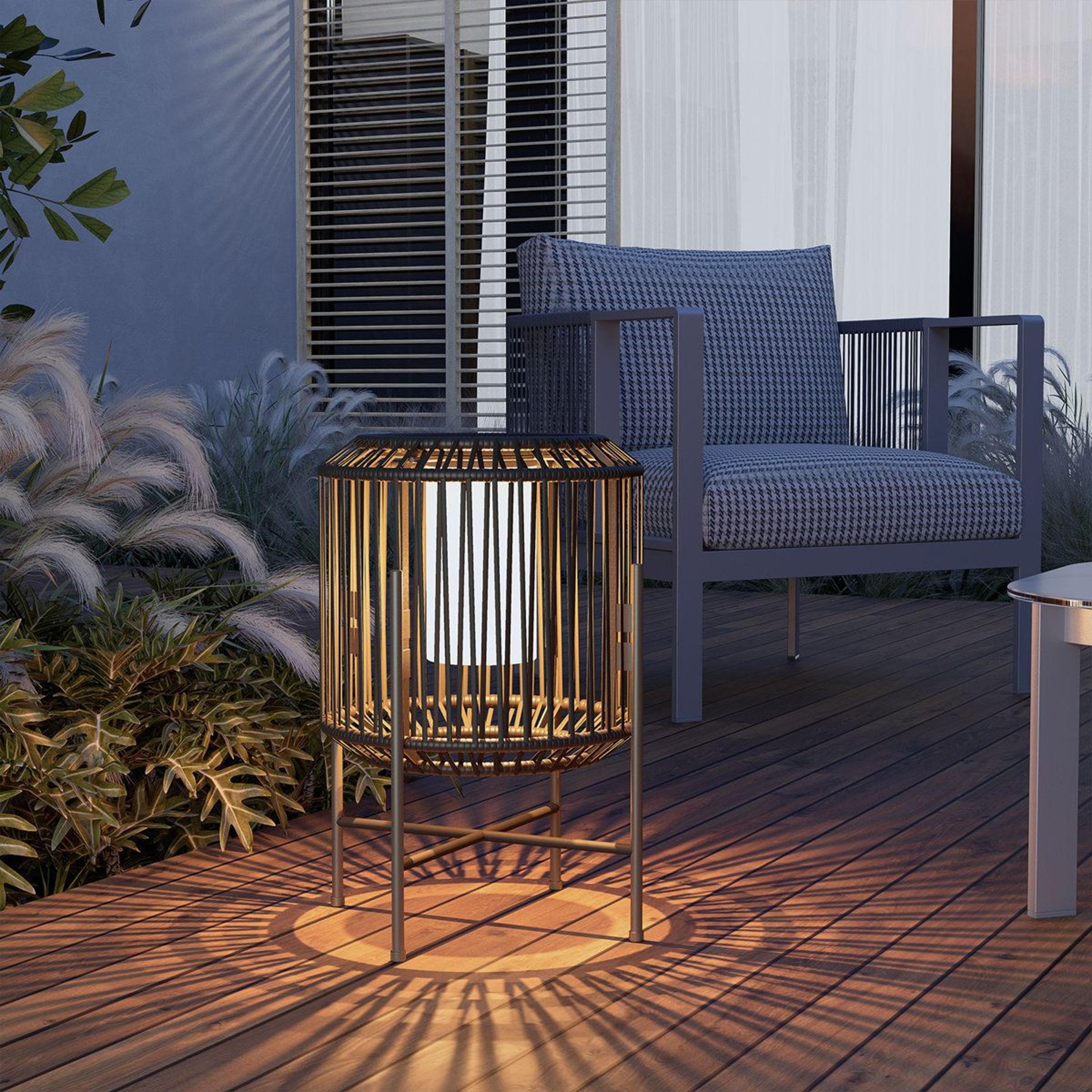 baffin 23-inch solar powered led outdoor floor lamp with weather-resistant wicker