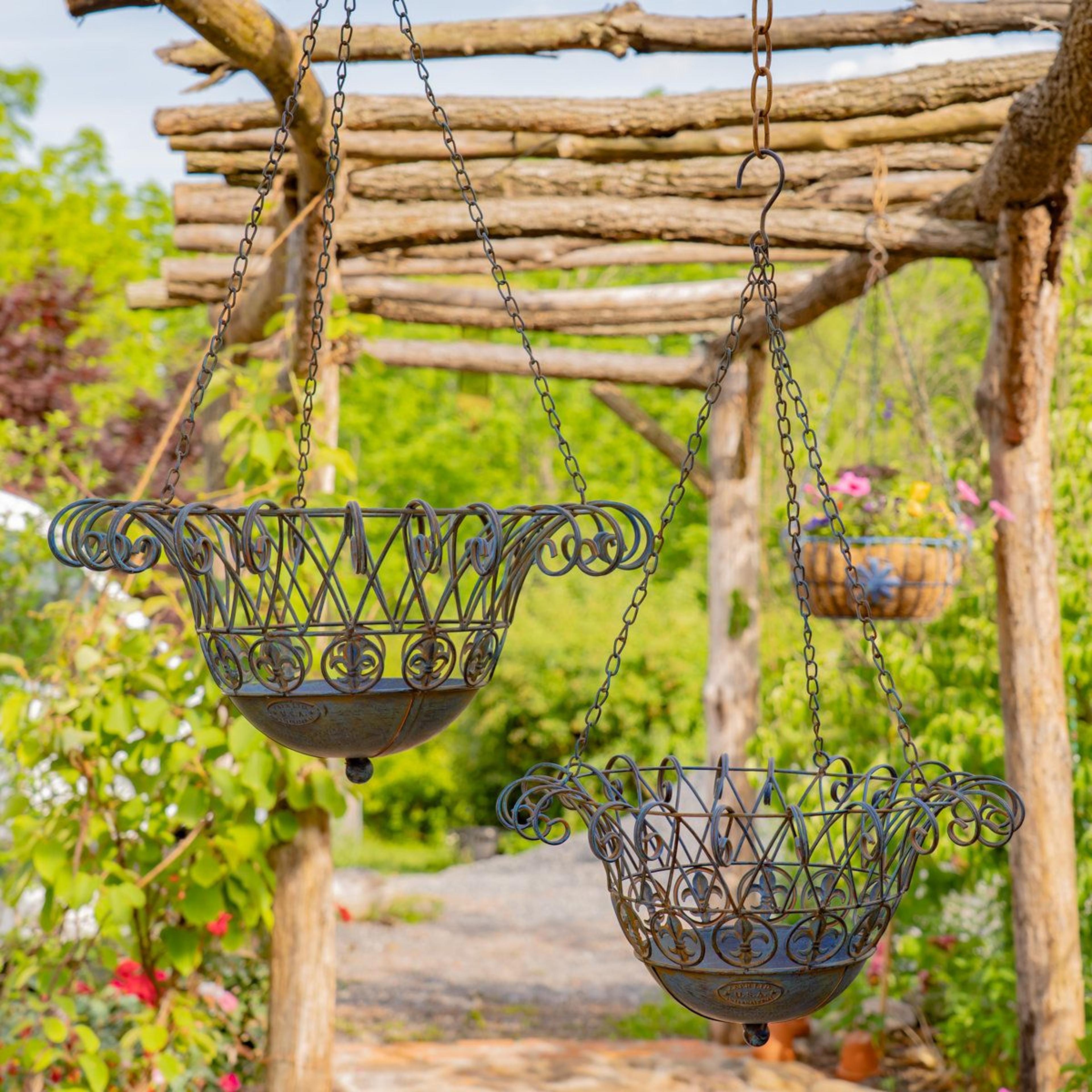 stephania metal hanging basket planters set of 2 for indoor outdoor use