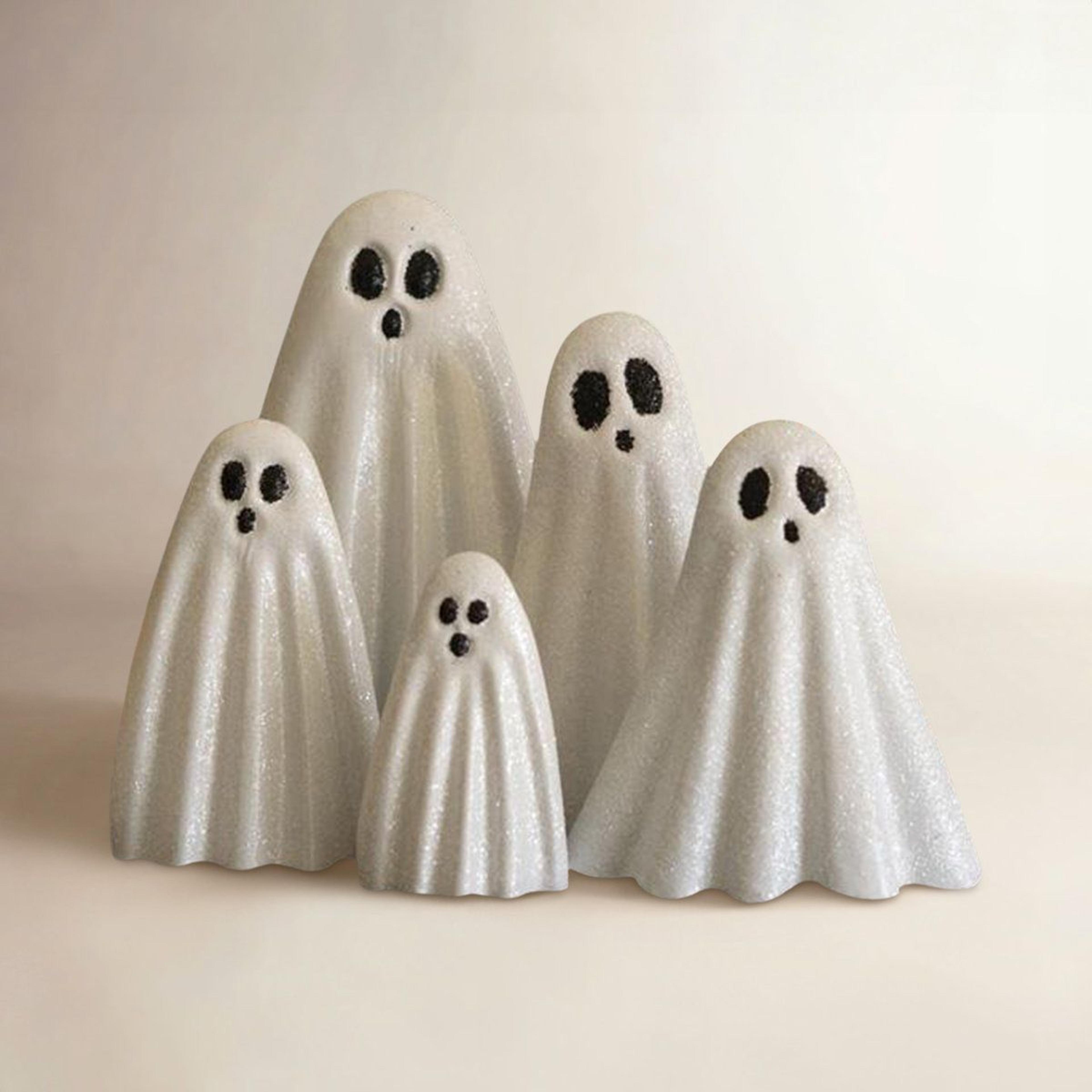 halloween ghost figurines set of 5 white metal nesting decorations