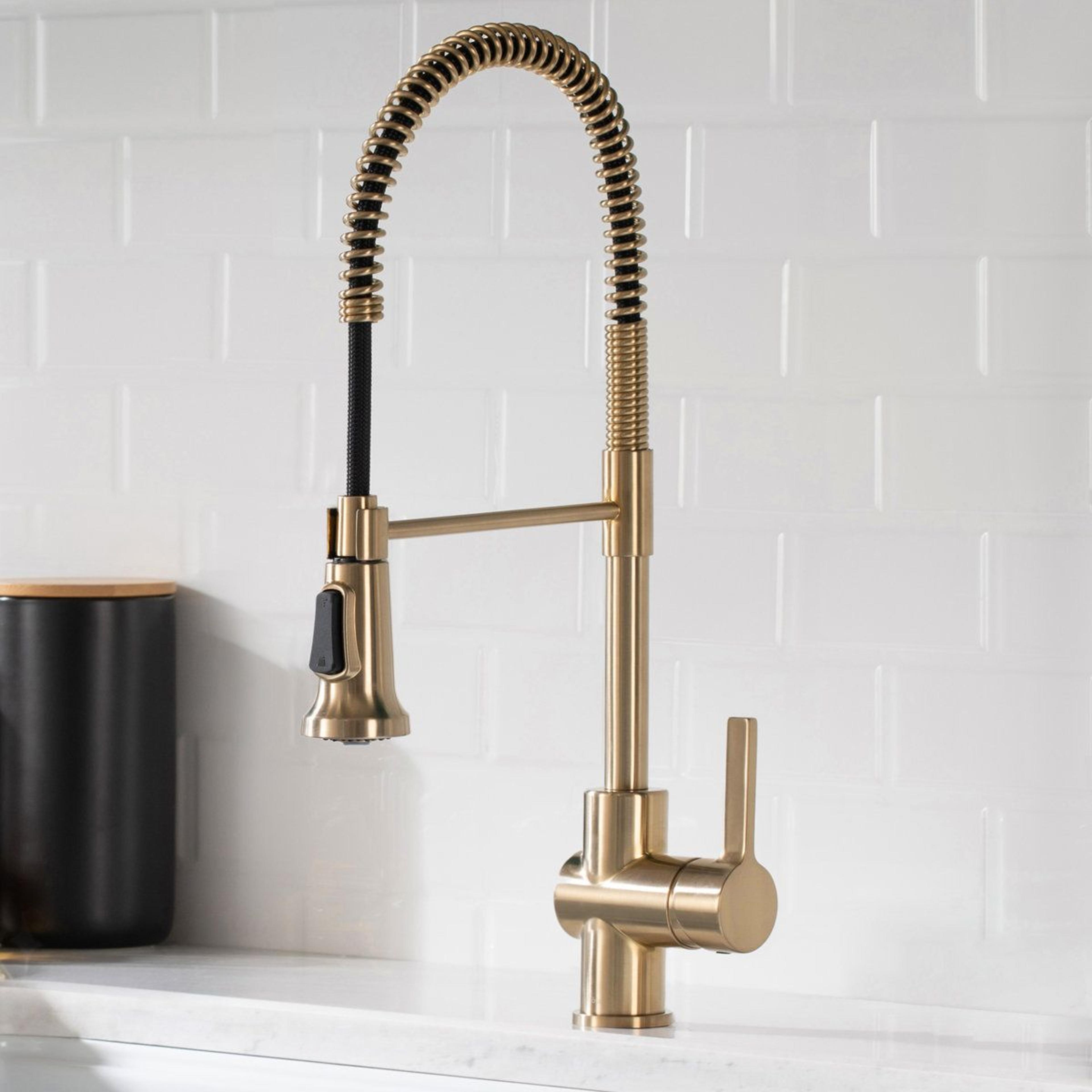 single handle commercial kitchen faucet with dual function pull down sprayhead