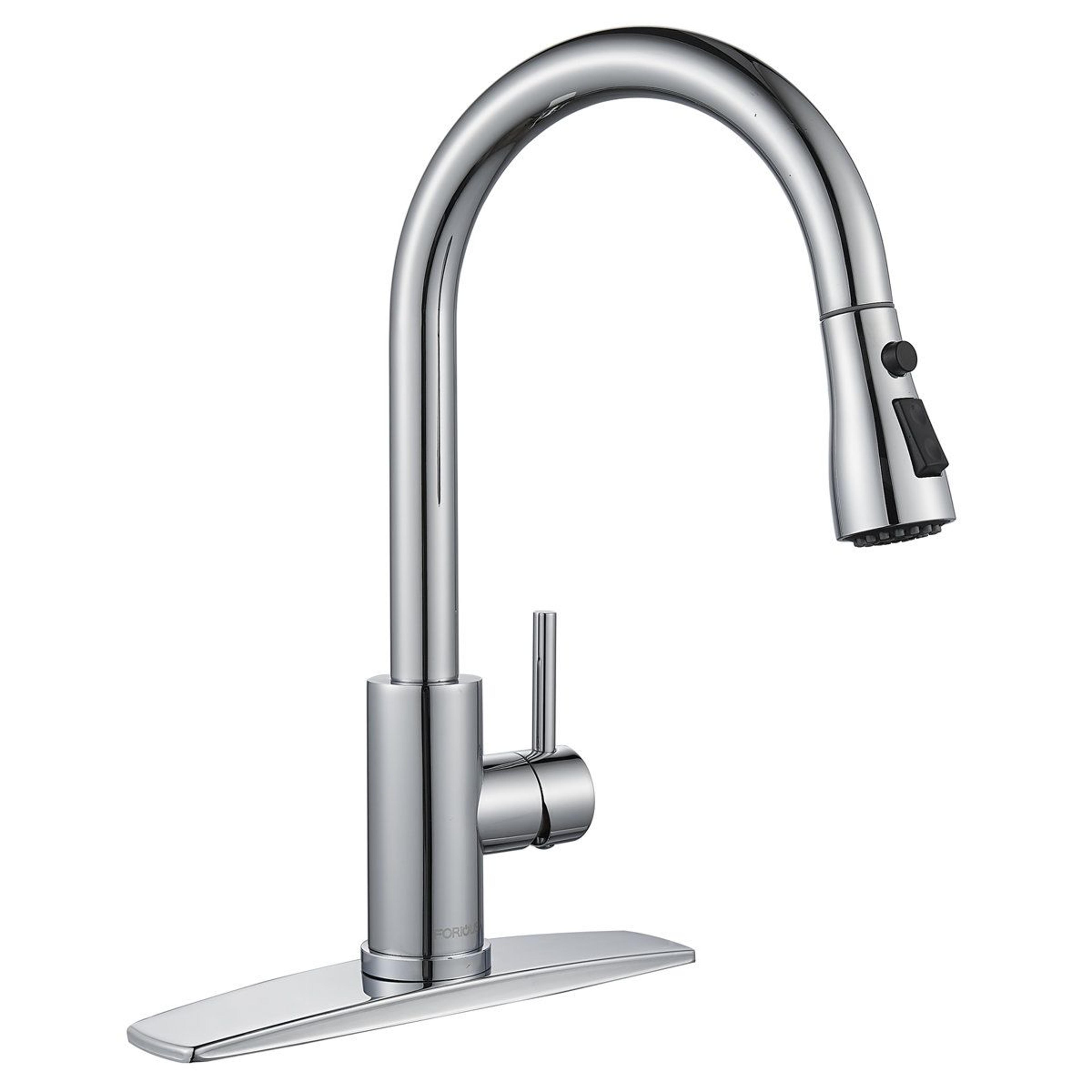 single handle kitchen faucet with pull down spray head and deck plate