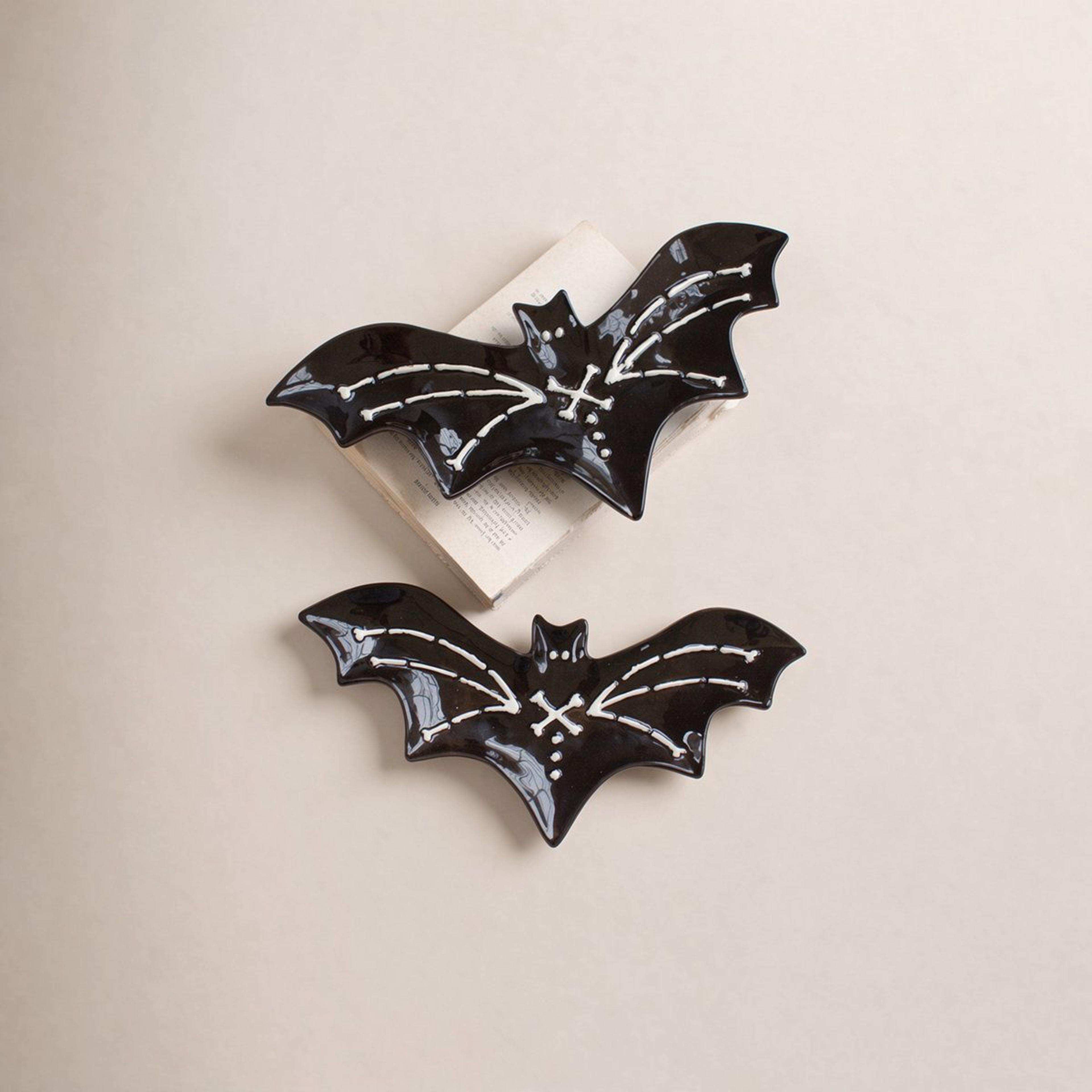 ceramic bat serving platters set of 2 with skeleton design for halloween decor