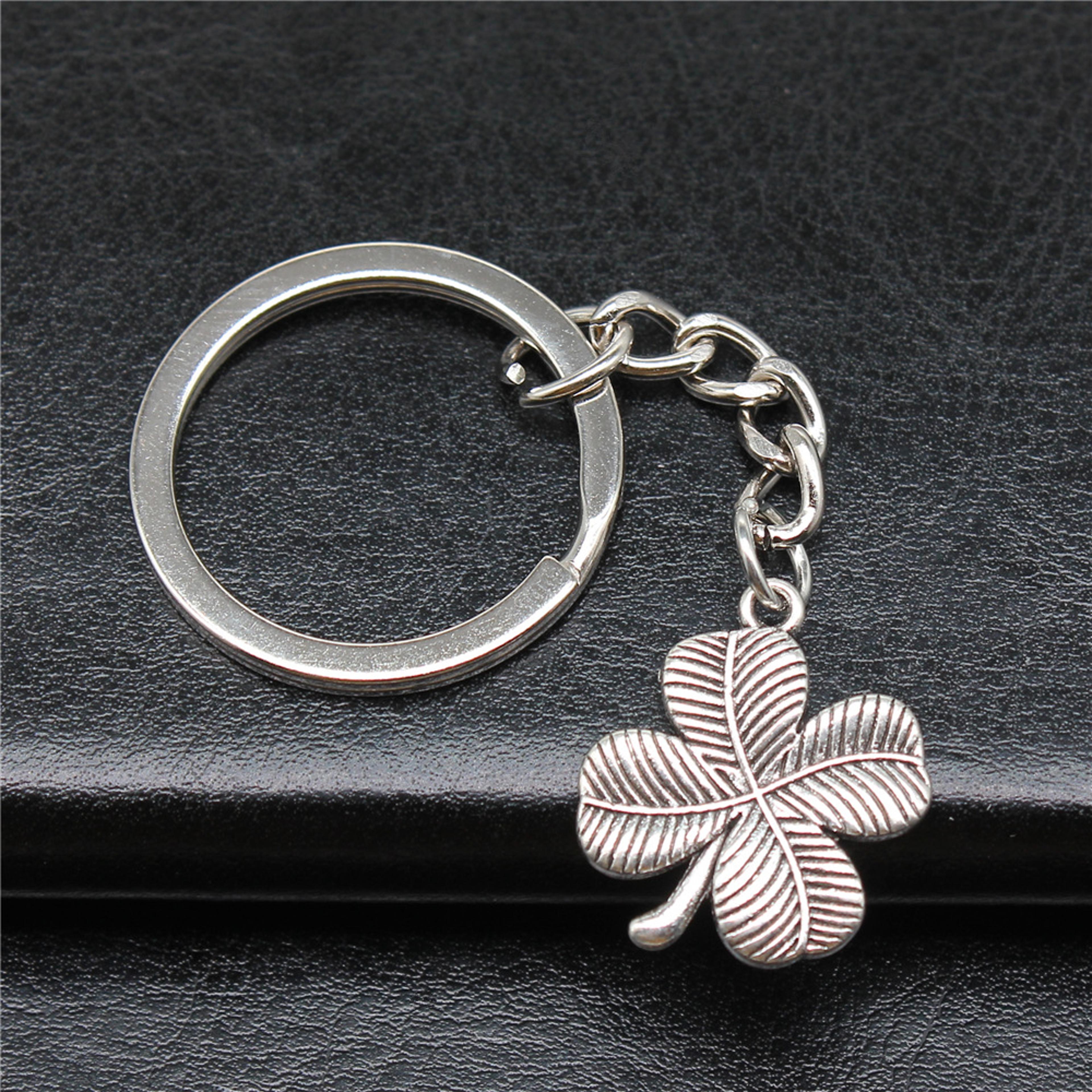 vintage four leaf clover keyring antique silver lucky charm