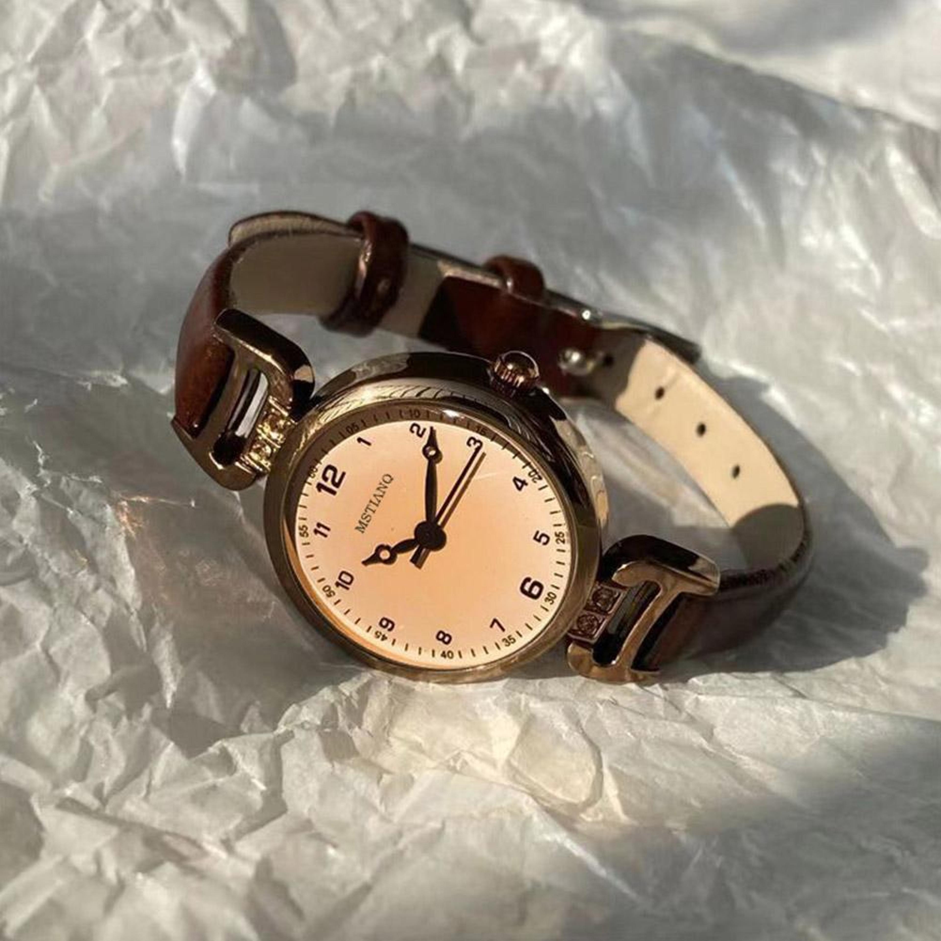 minimalist pu leather quartz wristwatch for women