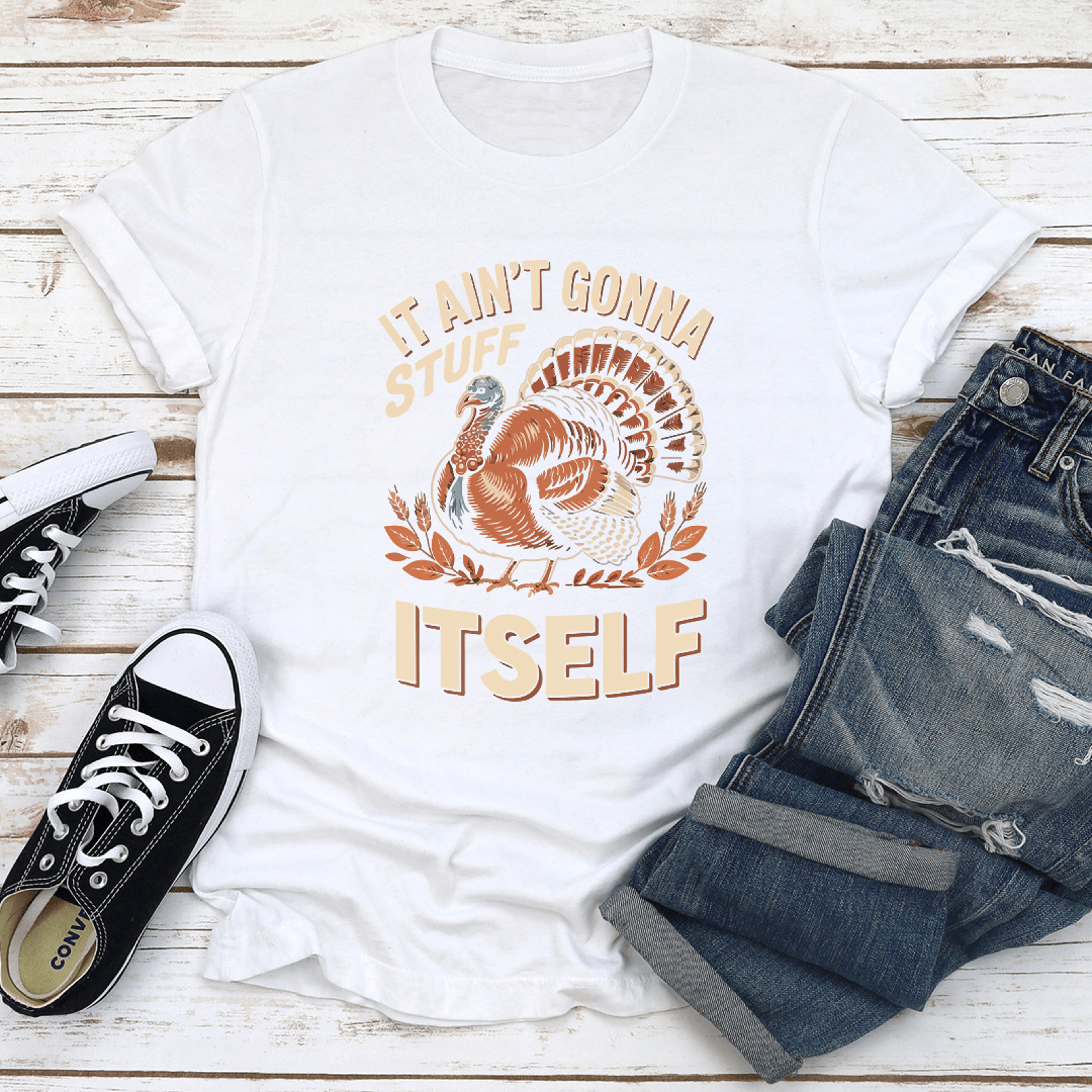 it aint gonna stuff itself tee