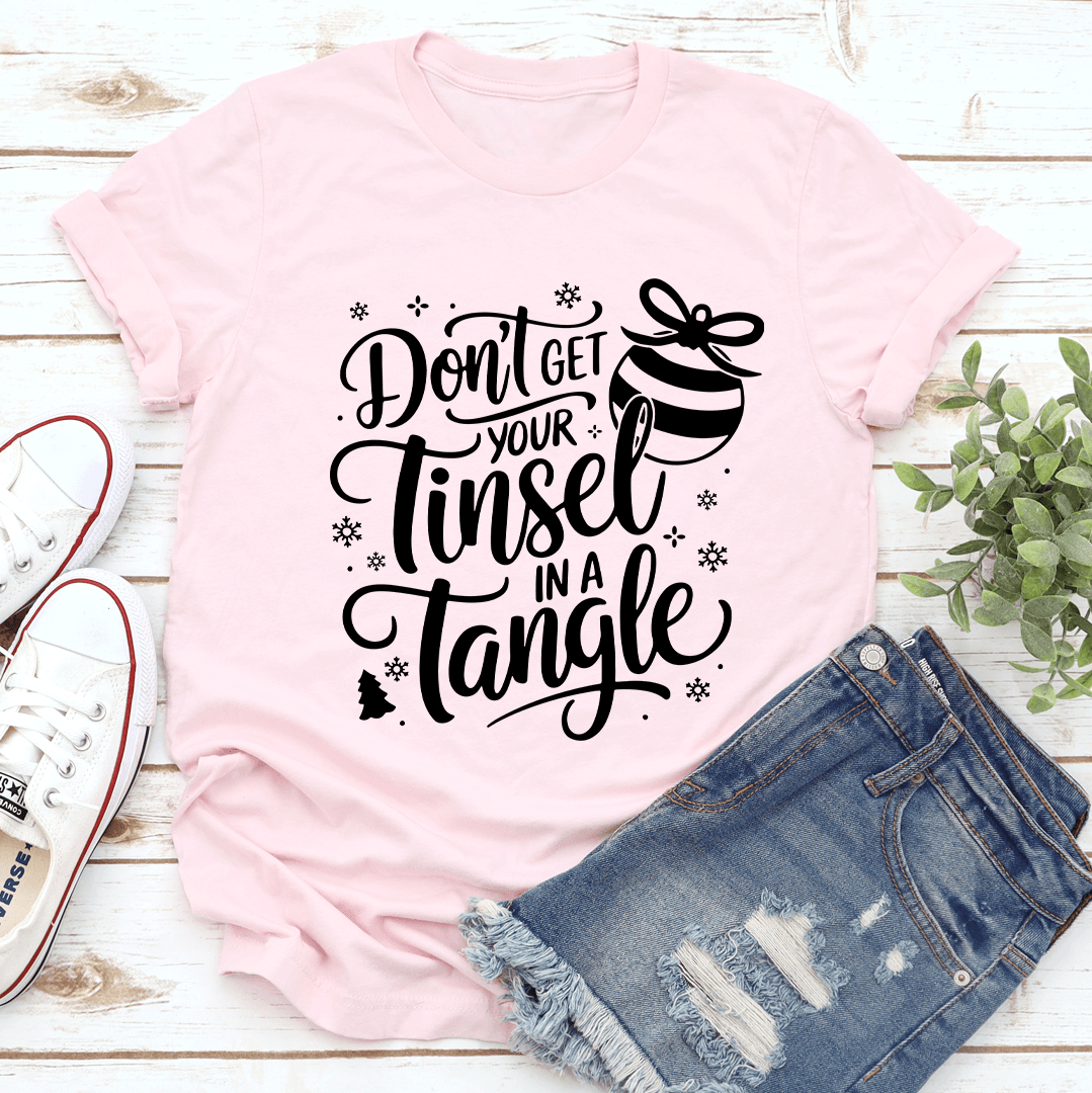 don't get tinsel in a tangle tee