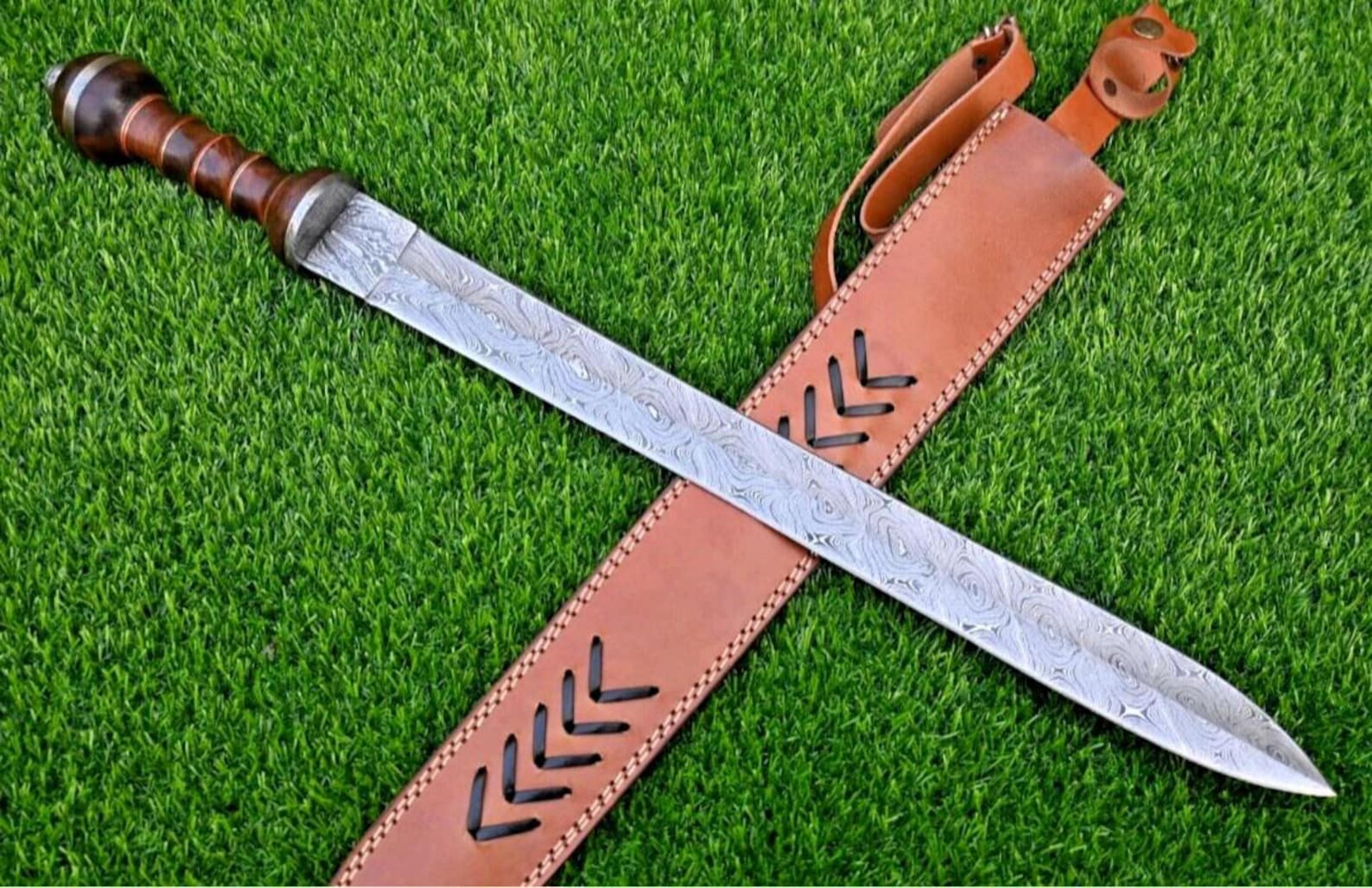 handmade damascus steel roman gladius sword | 38 inch collector blade with leather sheath | medieval collector piece