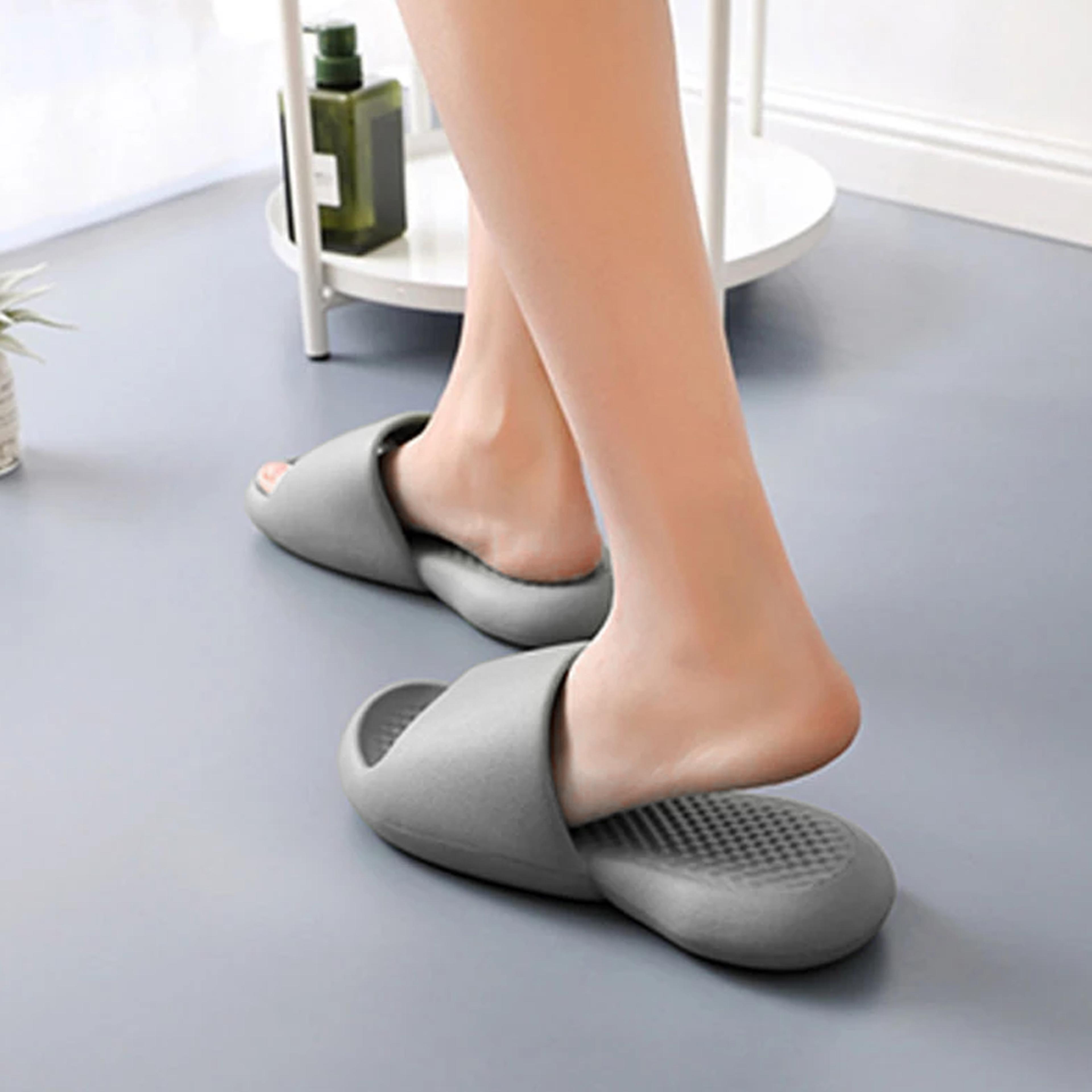 non-slip wear-resistant thick-sole super soft slippers