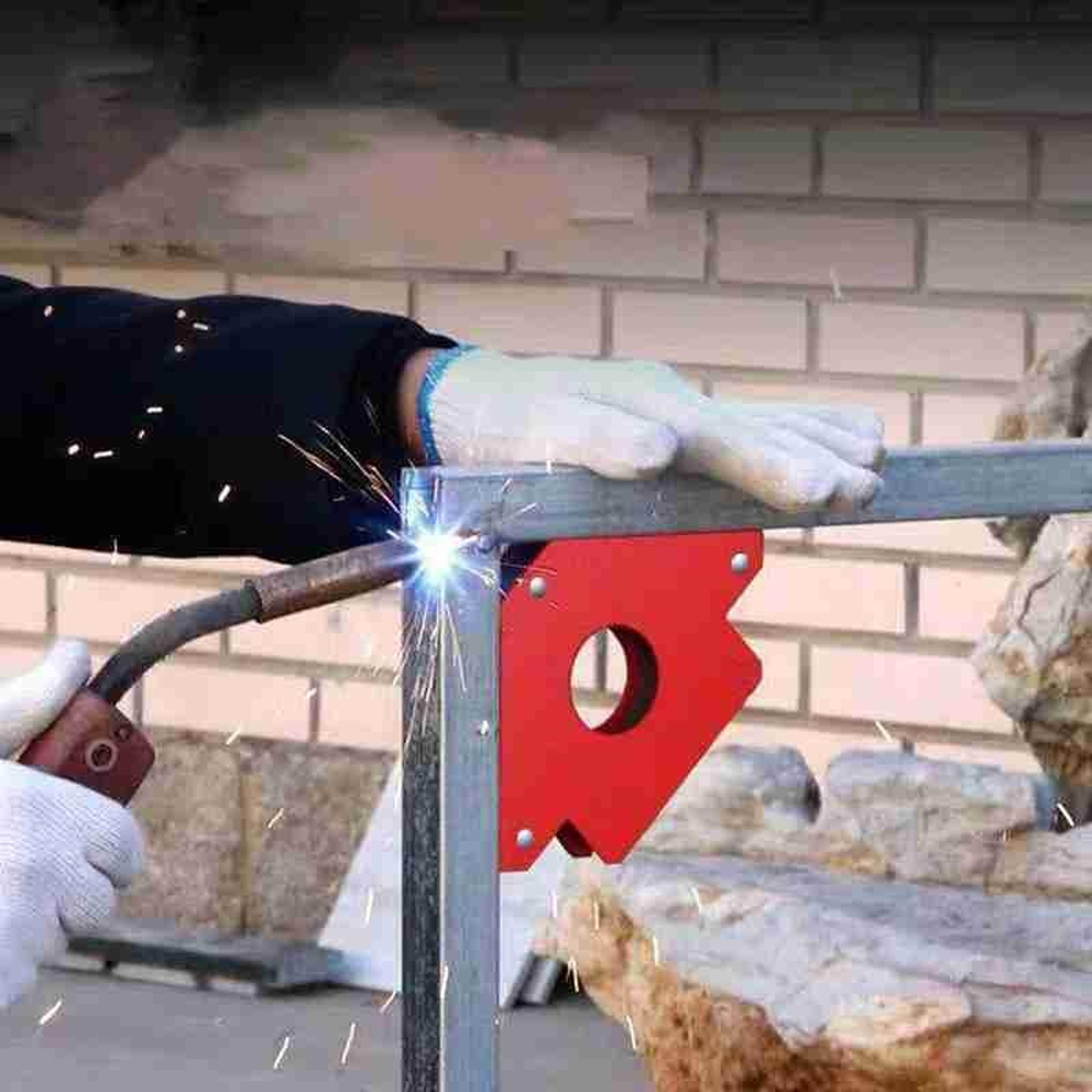 welding arrow magnet