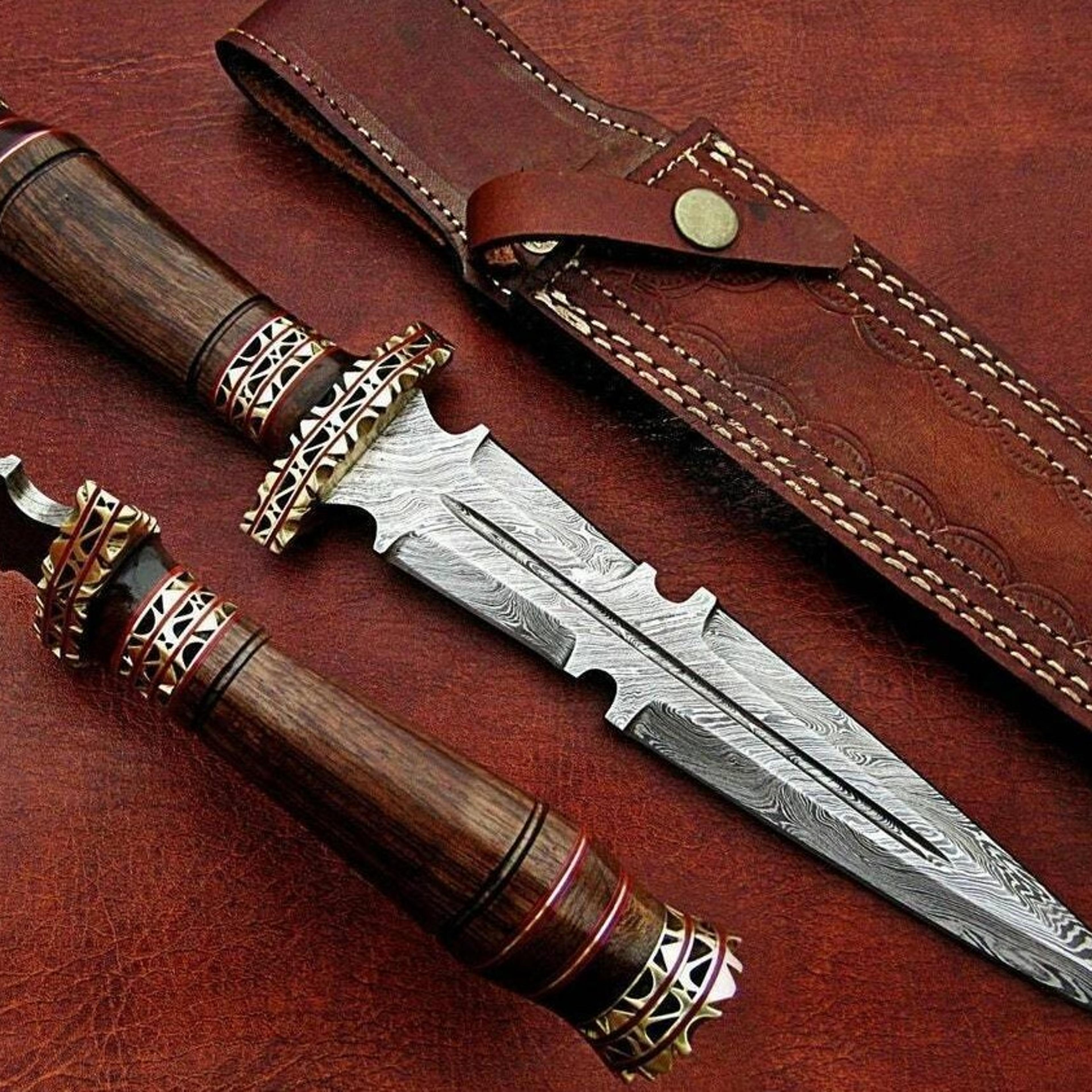 hunting dagger knife handmade damascus steel with leather sheath