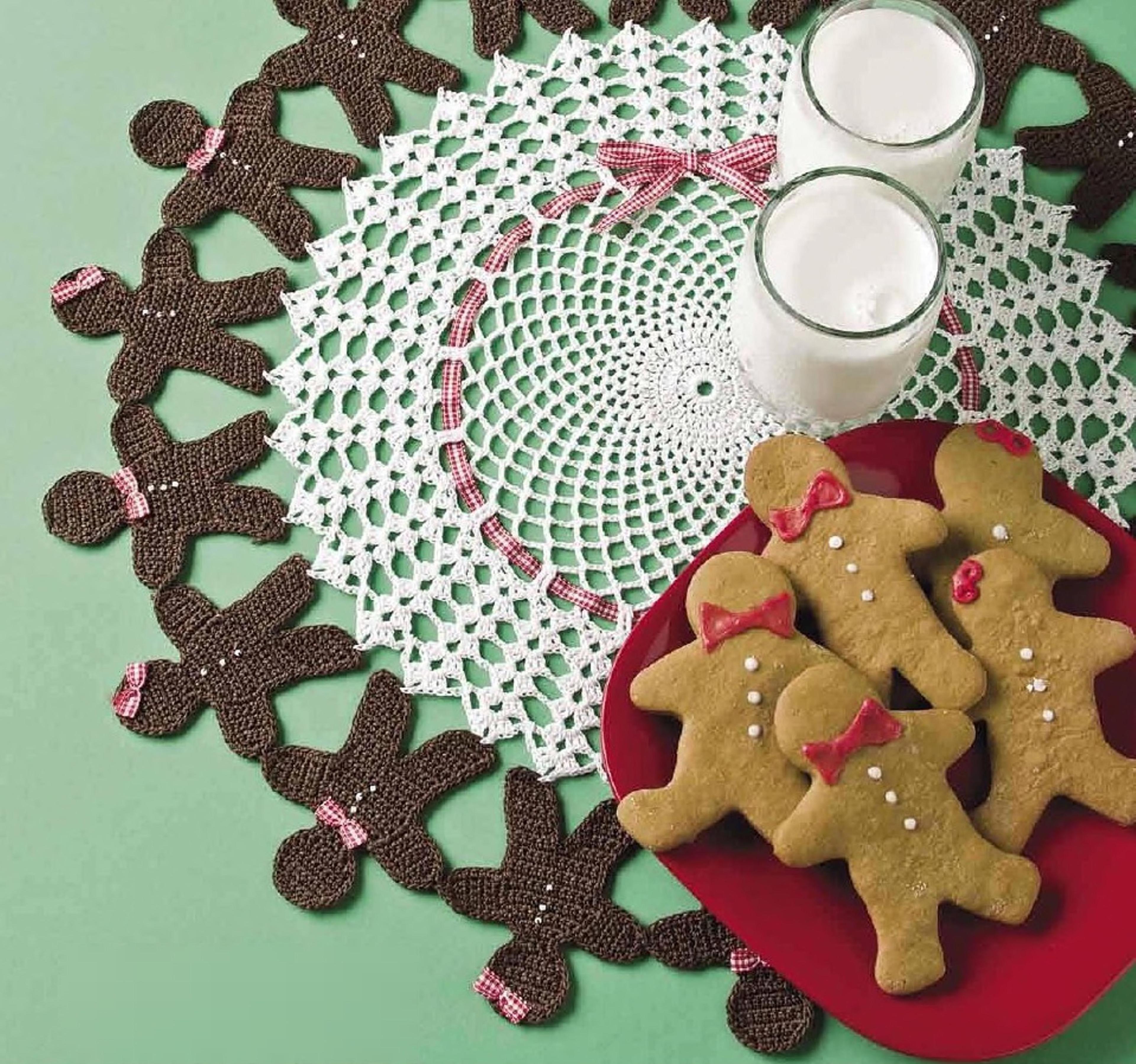 holiday doily with original border crochet pattern - home decor gift ideas - vintage instructions digital pdf