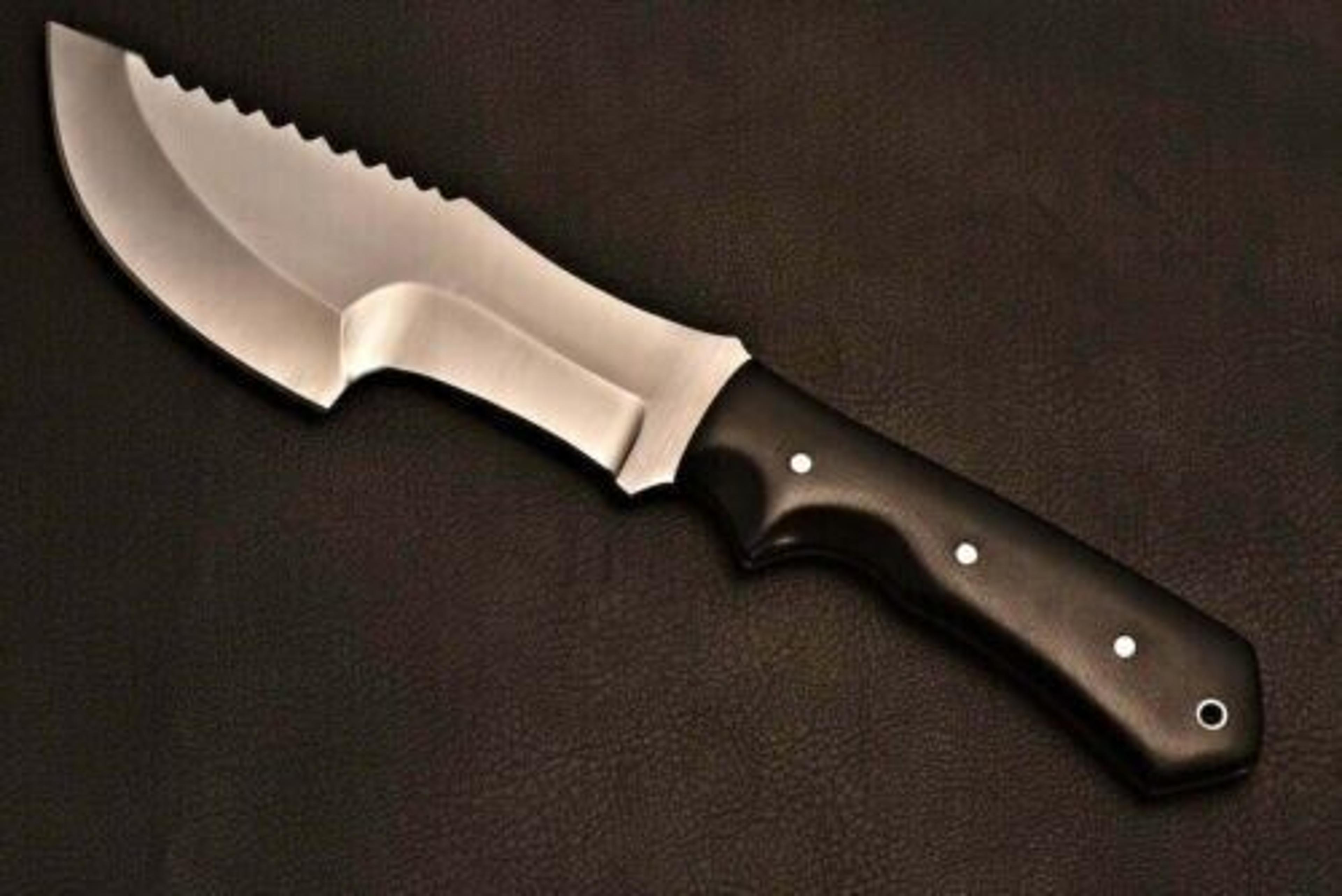 custom hand-made 1095 steel 12 inches bush craft hunting tracker knife survival