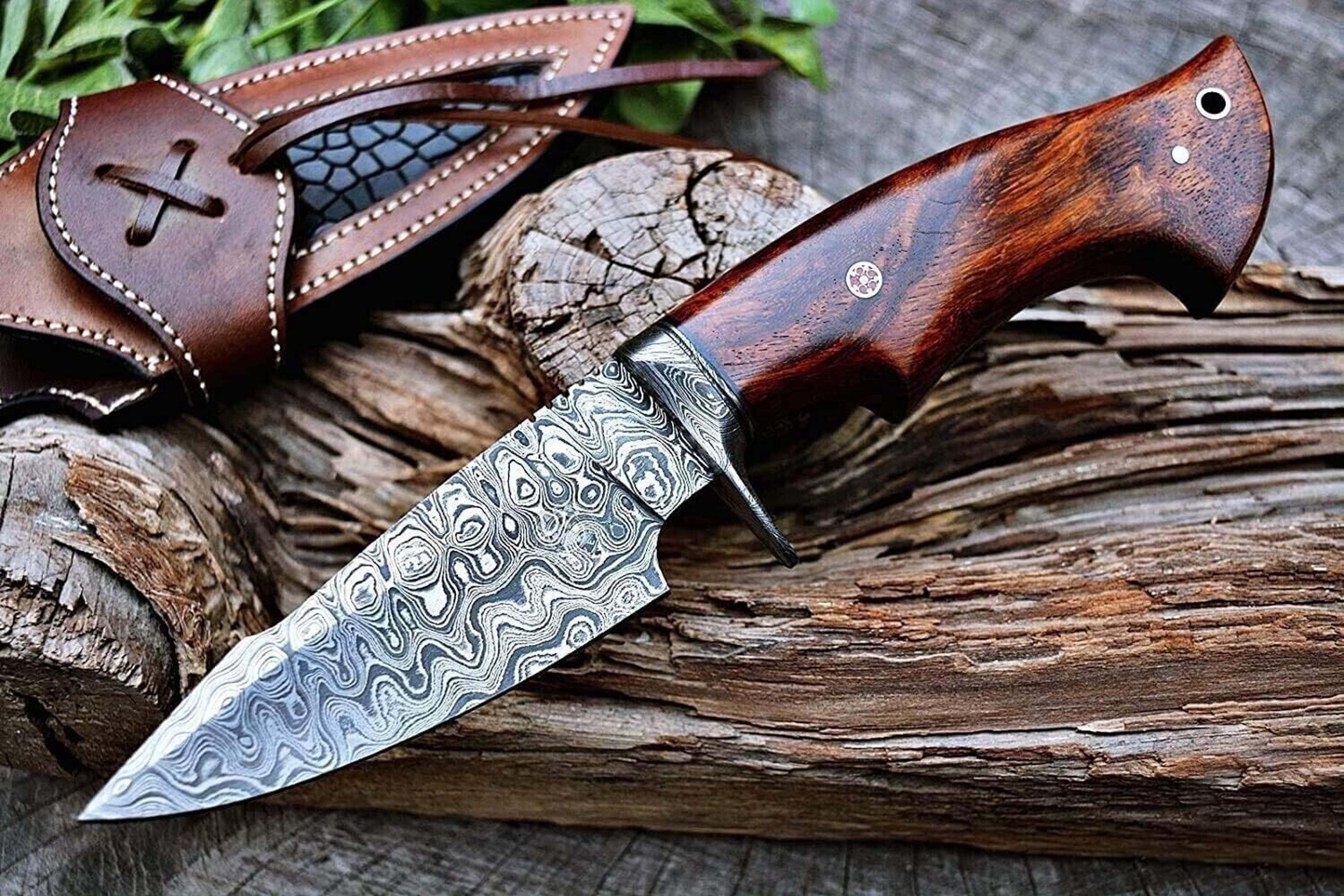 handmade damascus hunting knife with leather sheath ideal for outdoor camping