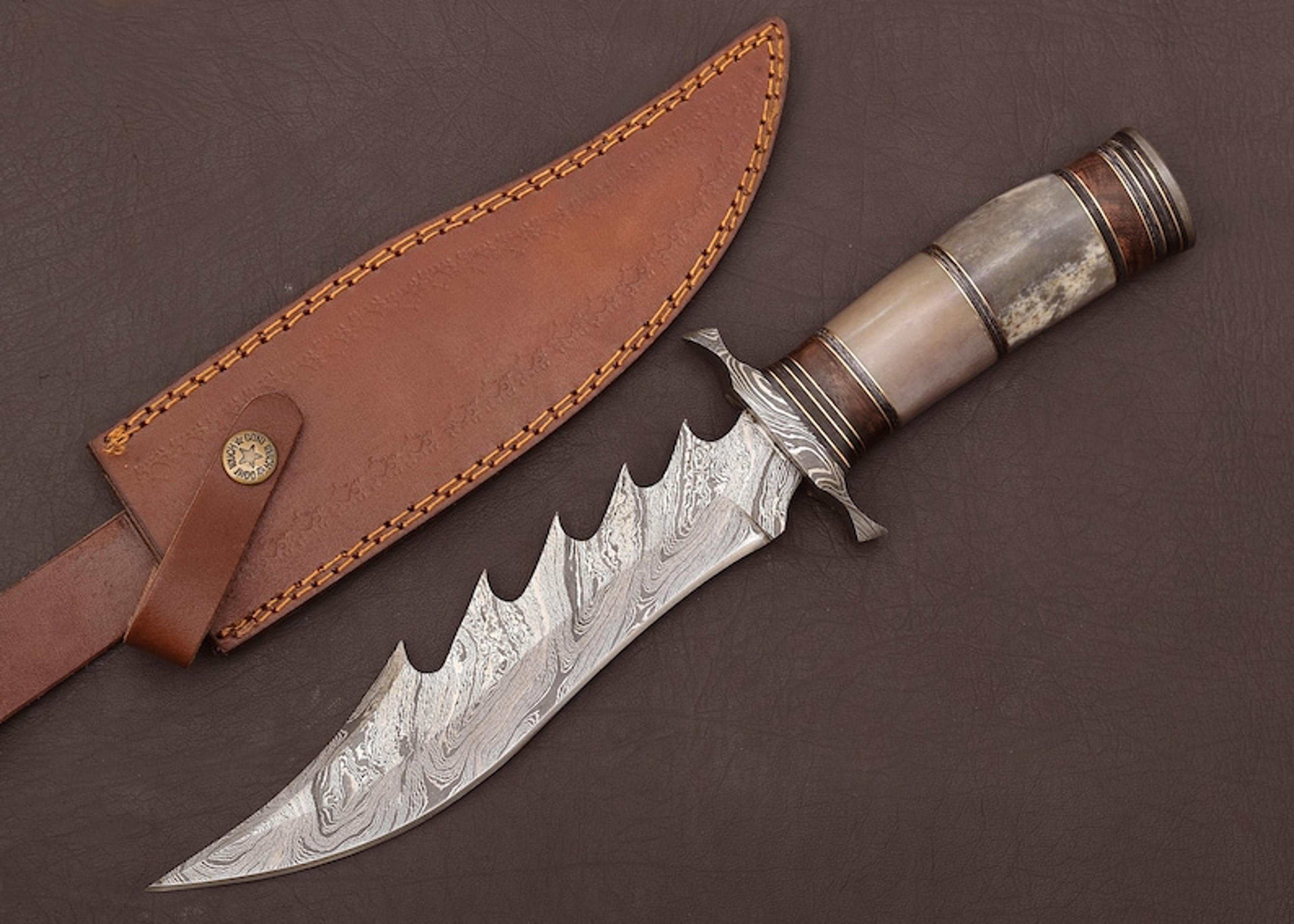 handmade damascus steel hunting knife with stag horn handle